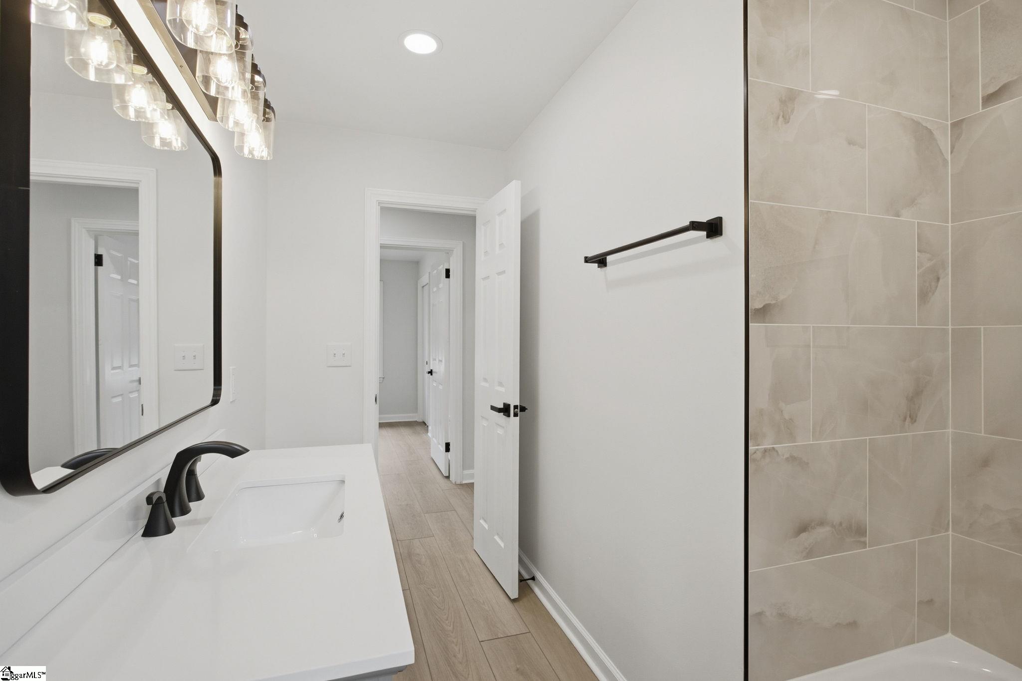 211 Elaine Avenue Property Photo 17