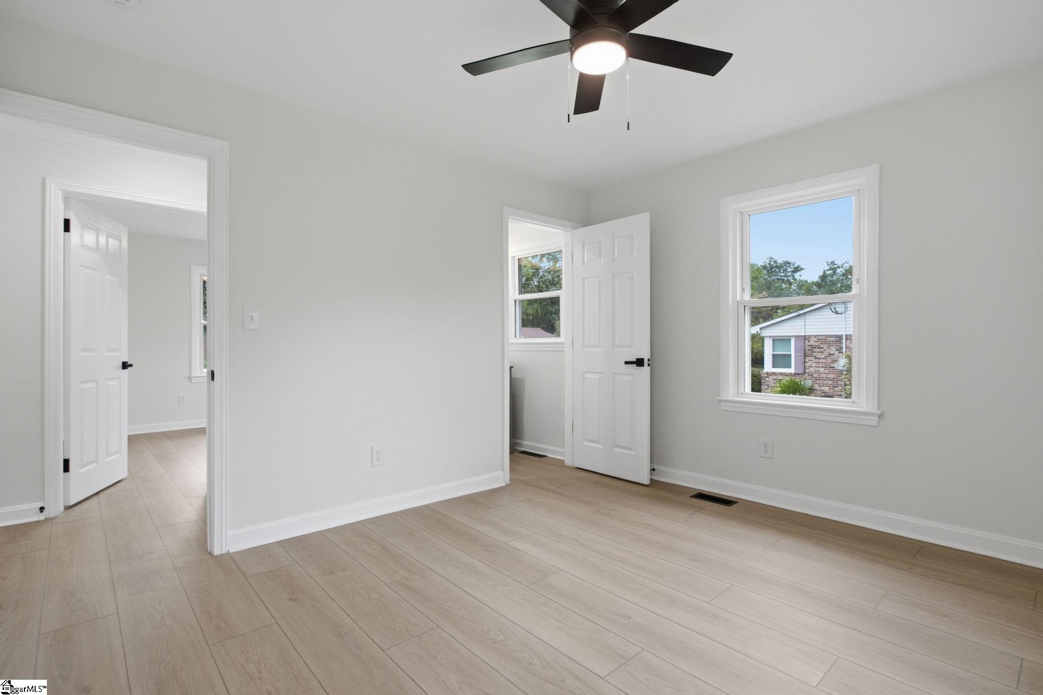 211 Elaine Avenue Property Photo 21
