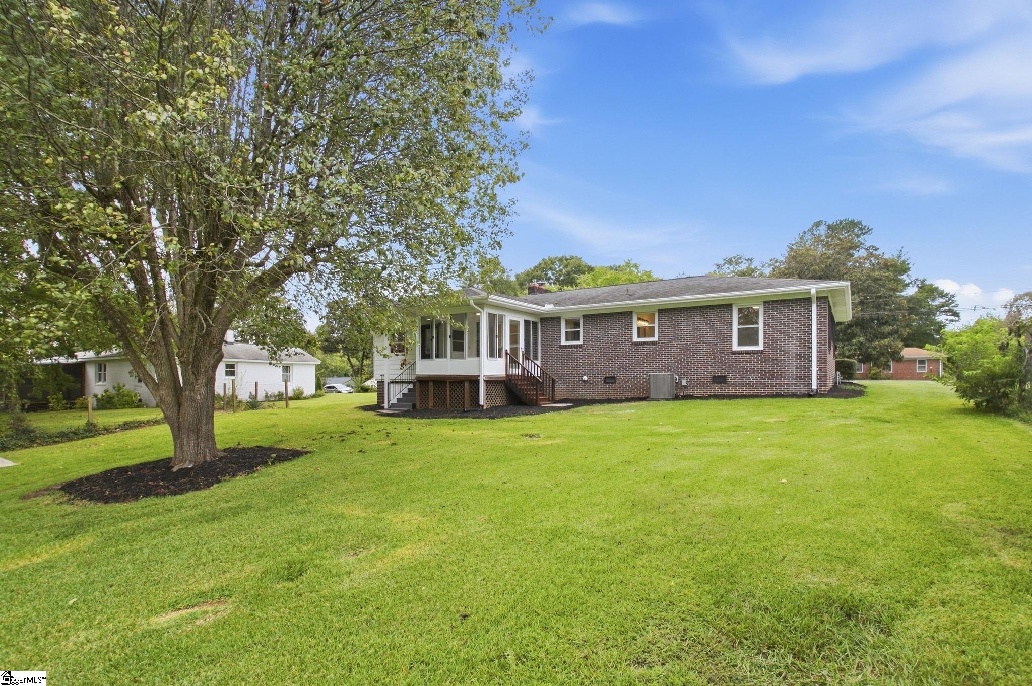 211 Elaine Avenue Property Photo 44