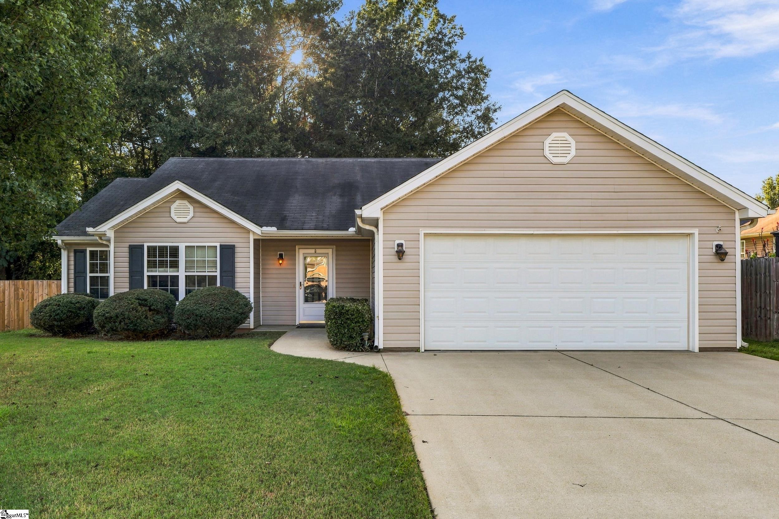 106 Landing Lane Property Photo 1