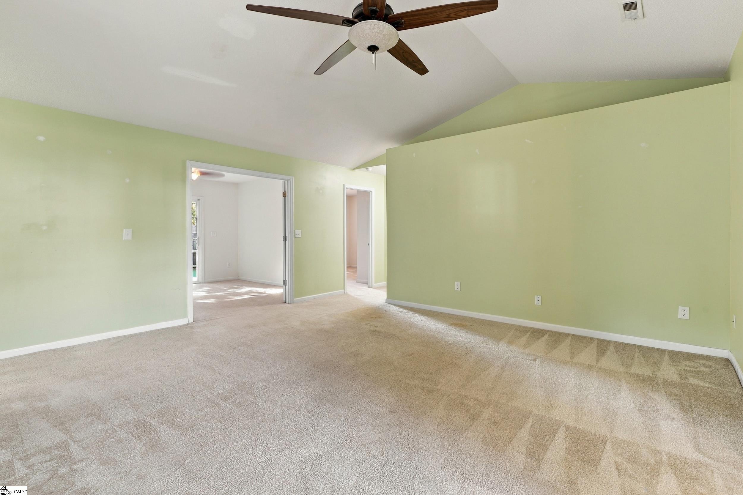 106 Landing Lane Property Photo 3