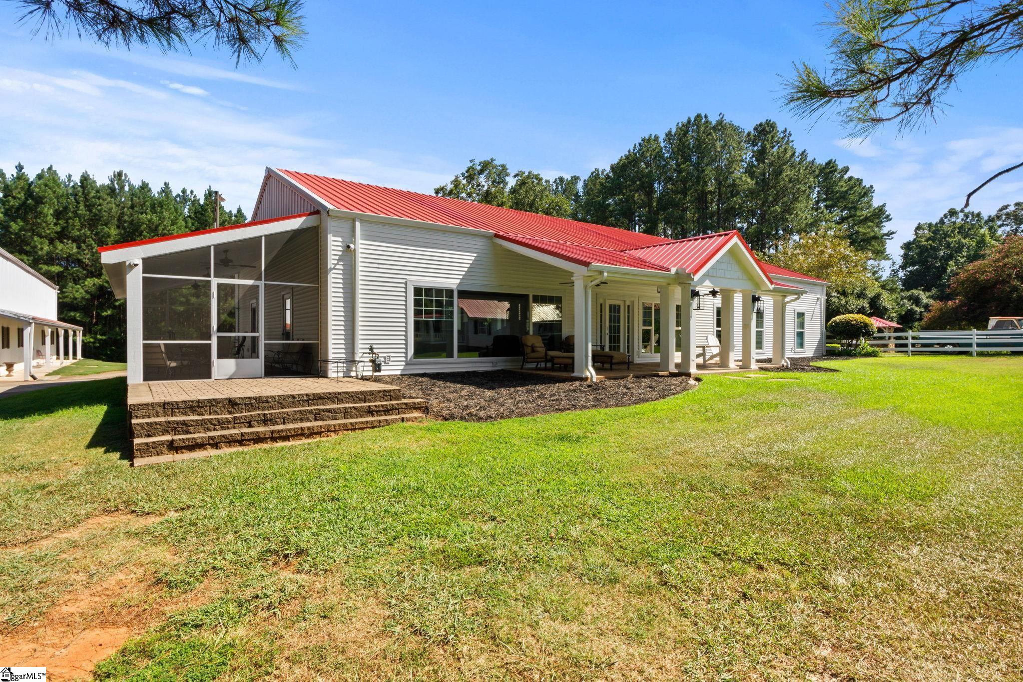 1929 Fairview Road Property Photo 11
