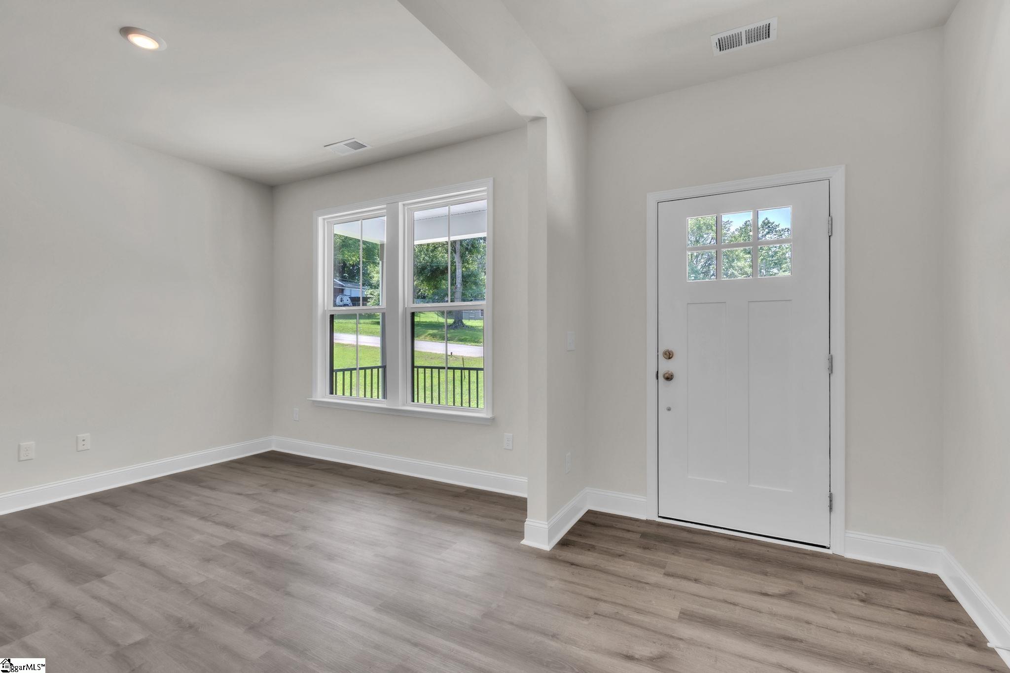 4 Henderson Drive Property Photo 8