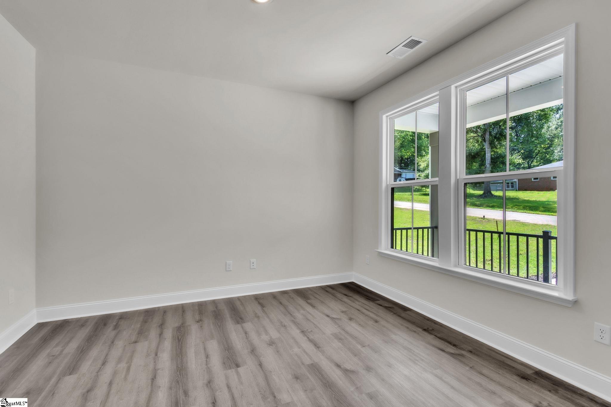 4 Henderson Drive Property Photo 11