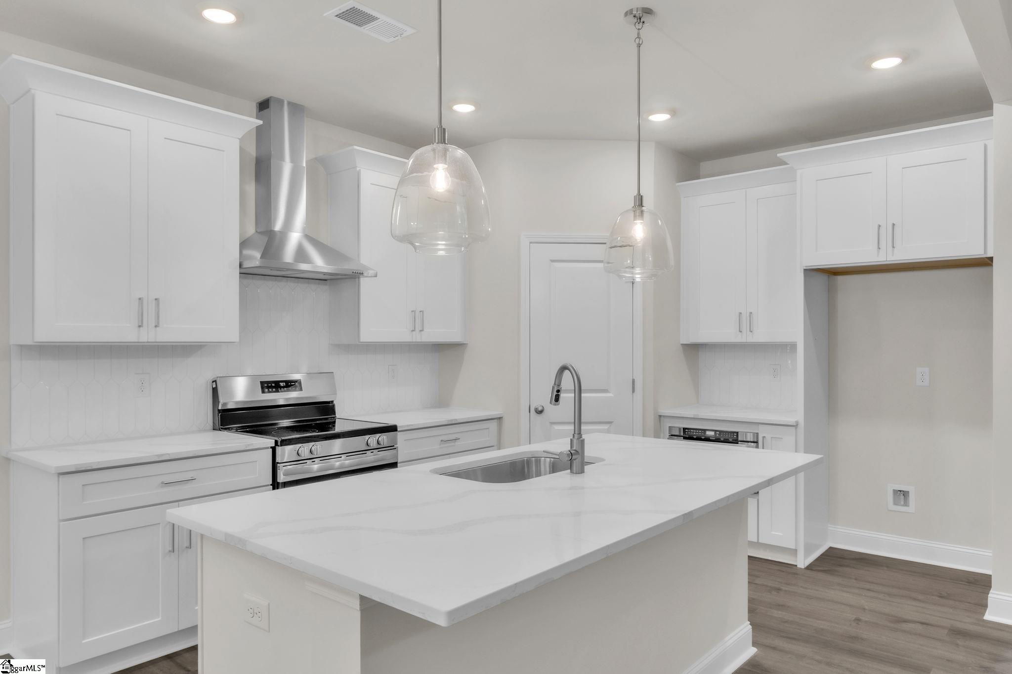 4 Henderson Drive Property Photo 15