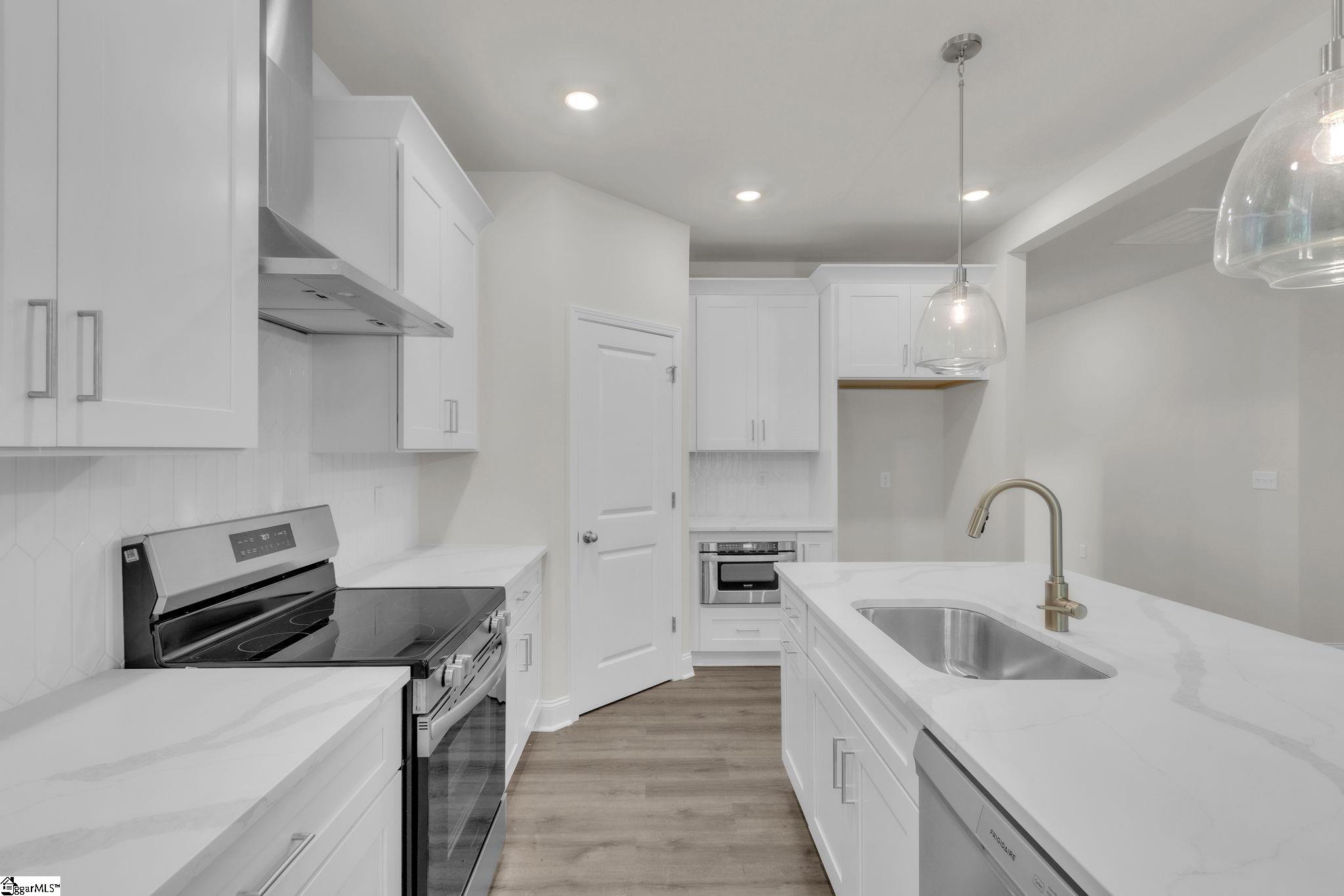 4 Henderson Drive Property Photo 16