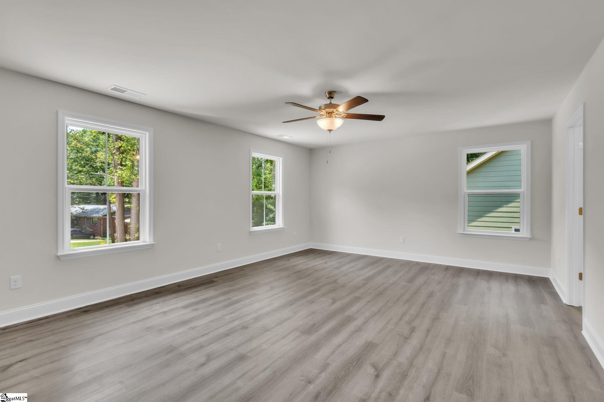 4 Henderson Drive Property Photo 27