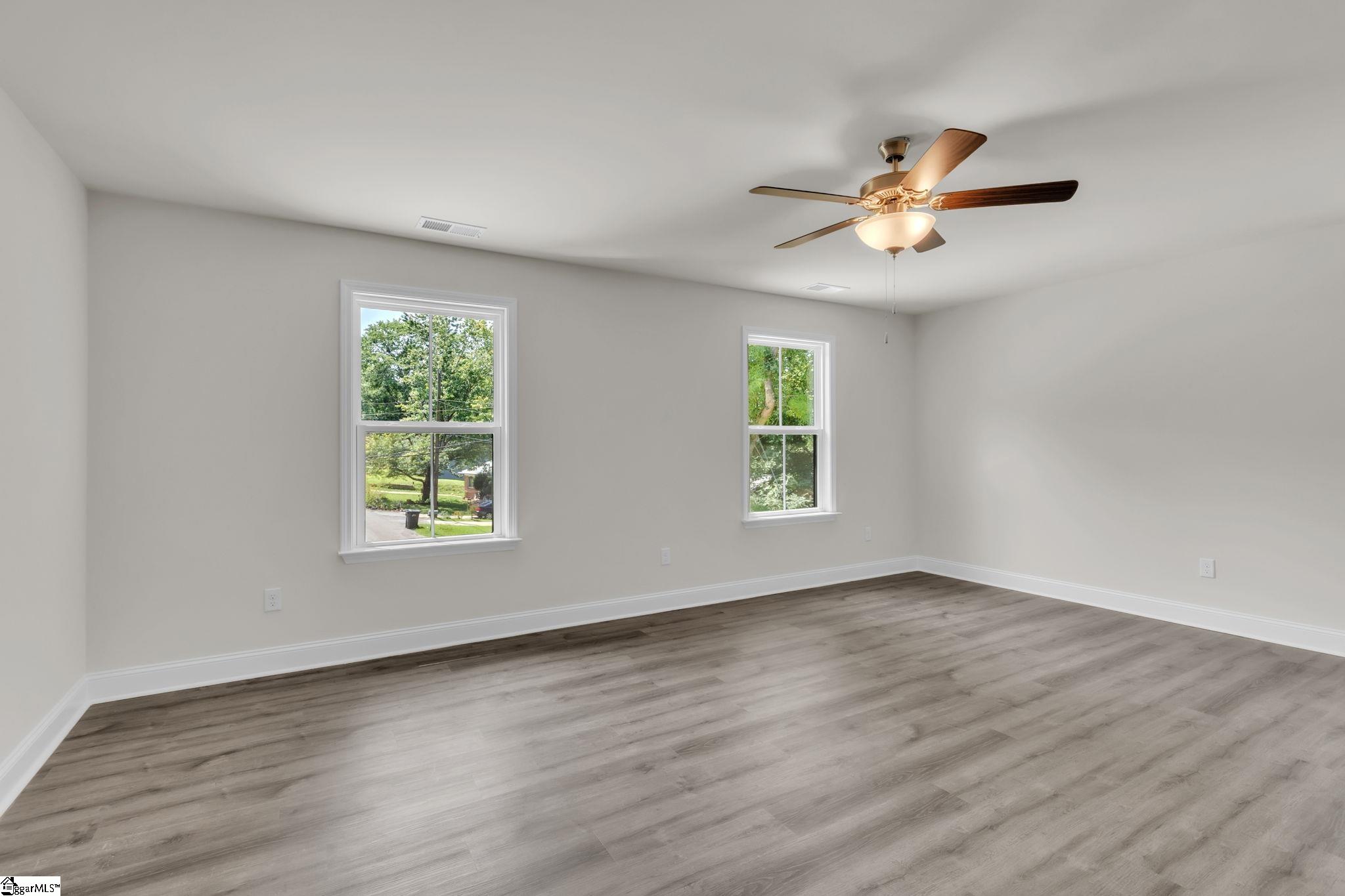4 Henderson Drive Property Photo 28