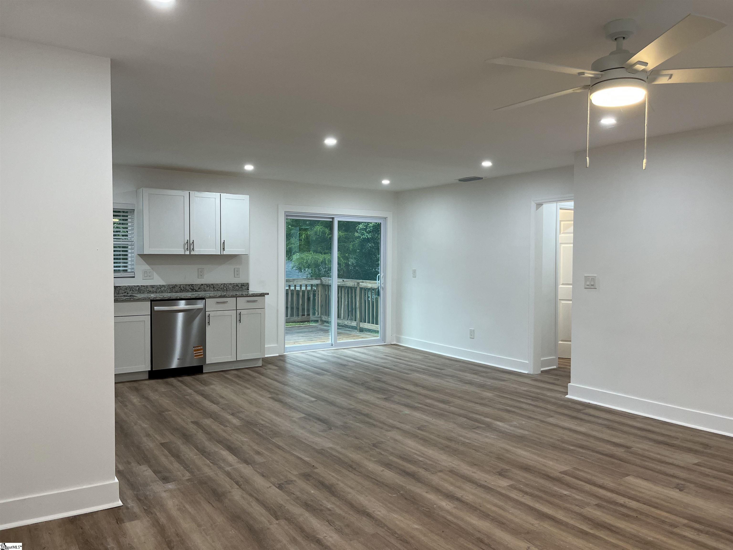 344 Merideth Circle Property Photo 8