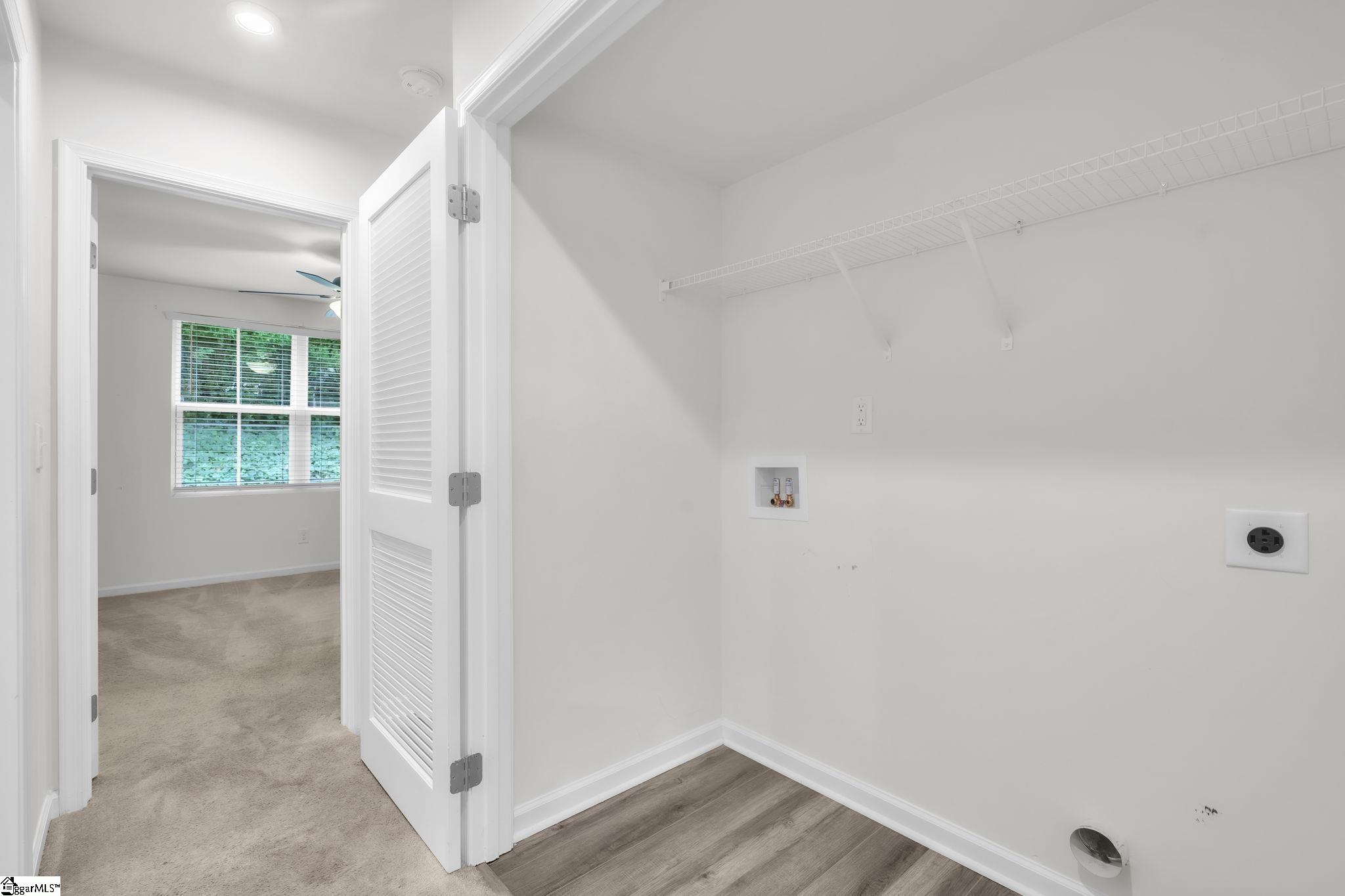 122 Fernside Court Property Photo 23