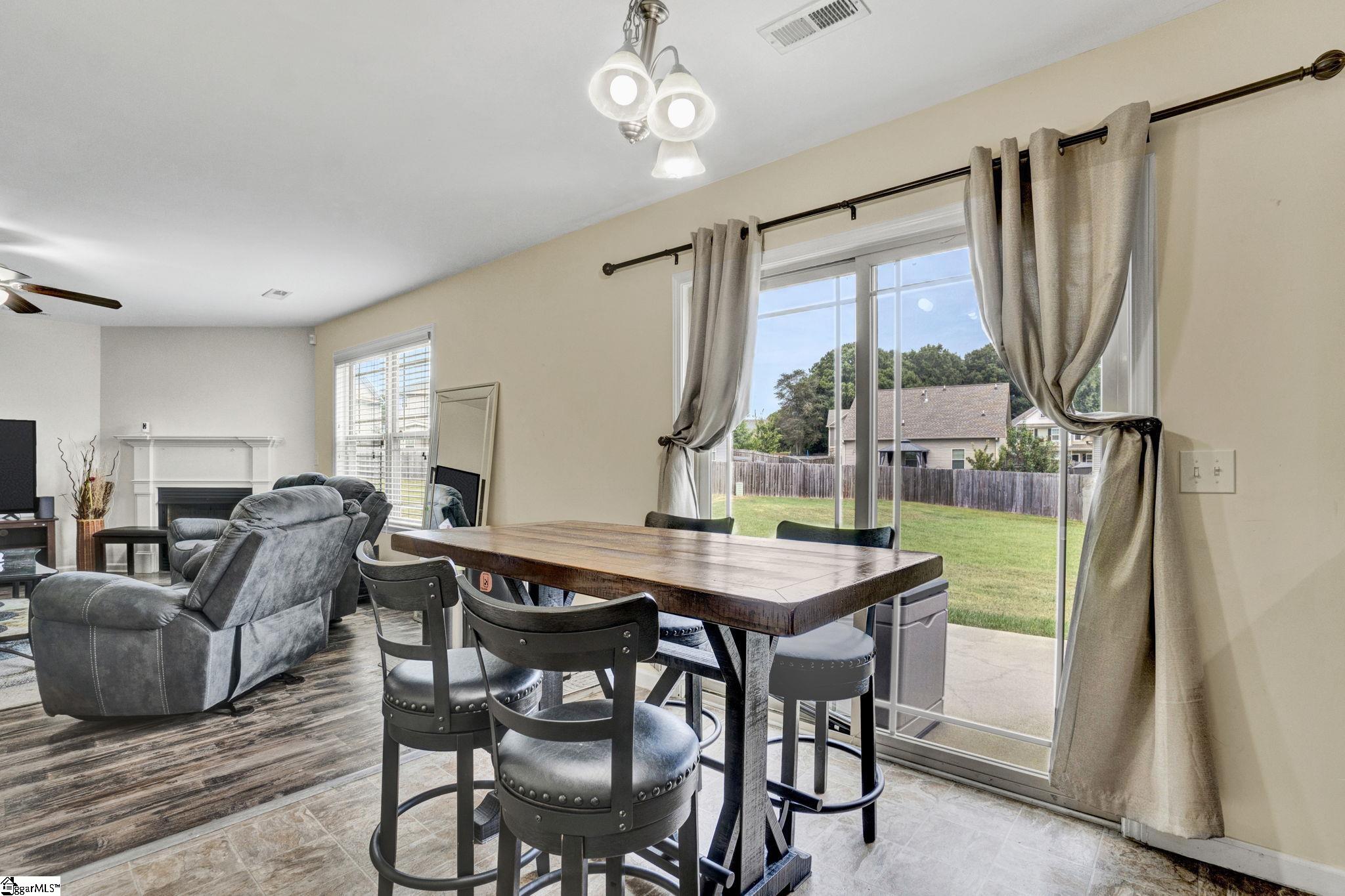 18 Dunsborough Drive Property Photo 20