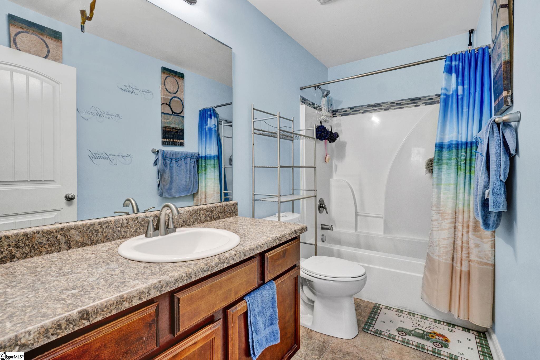 18 Dunsborough Drive Property Photo 37