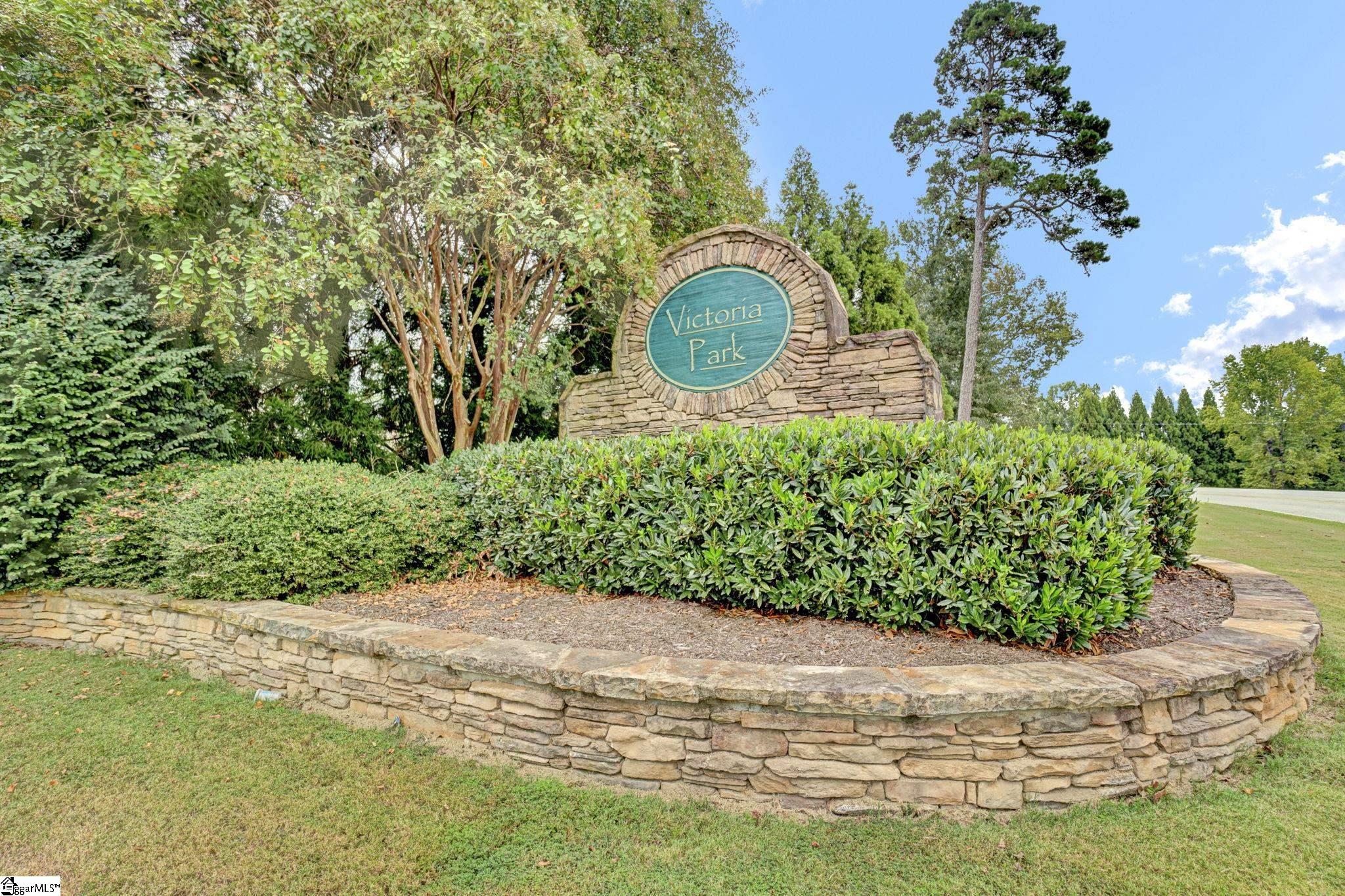 18 Dunsborough Drive Property Photo 49