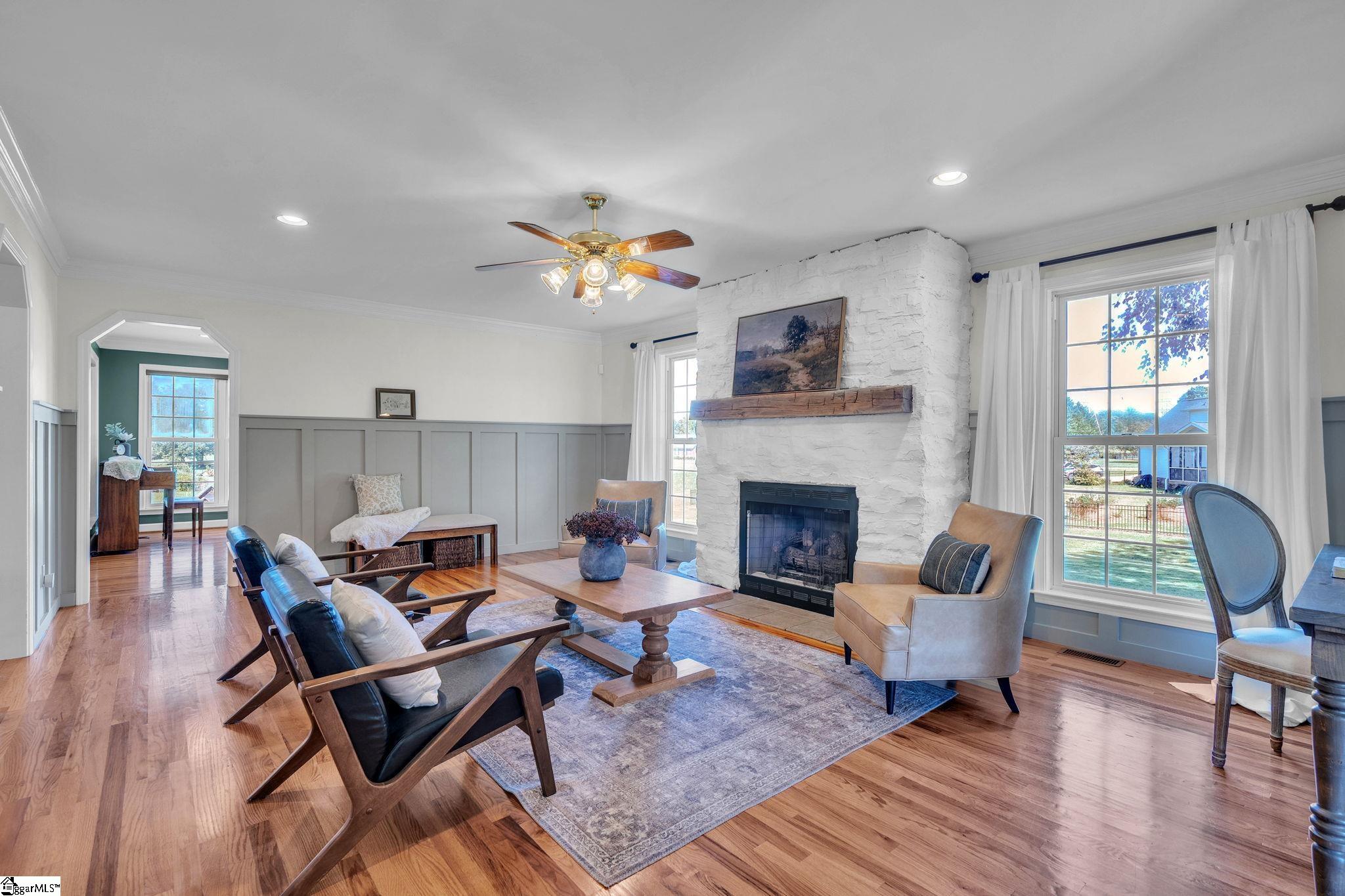 108 Silver Ridge Court Property Photo 2