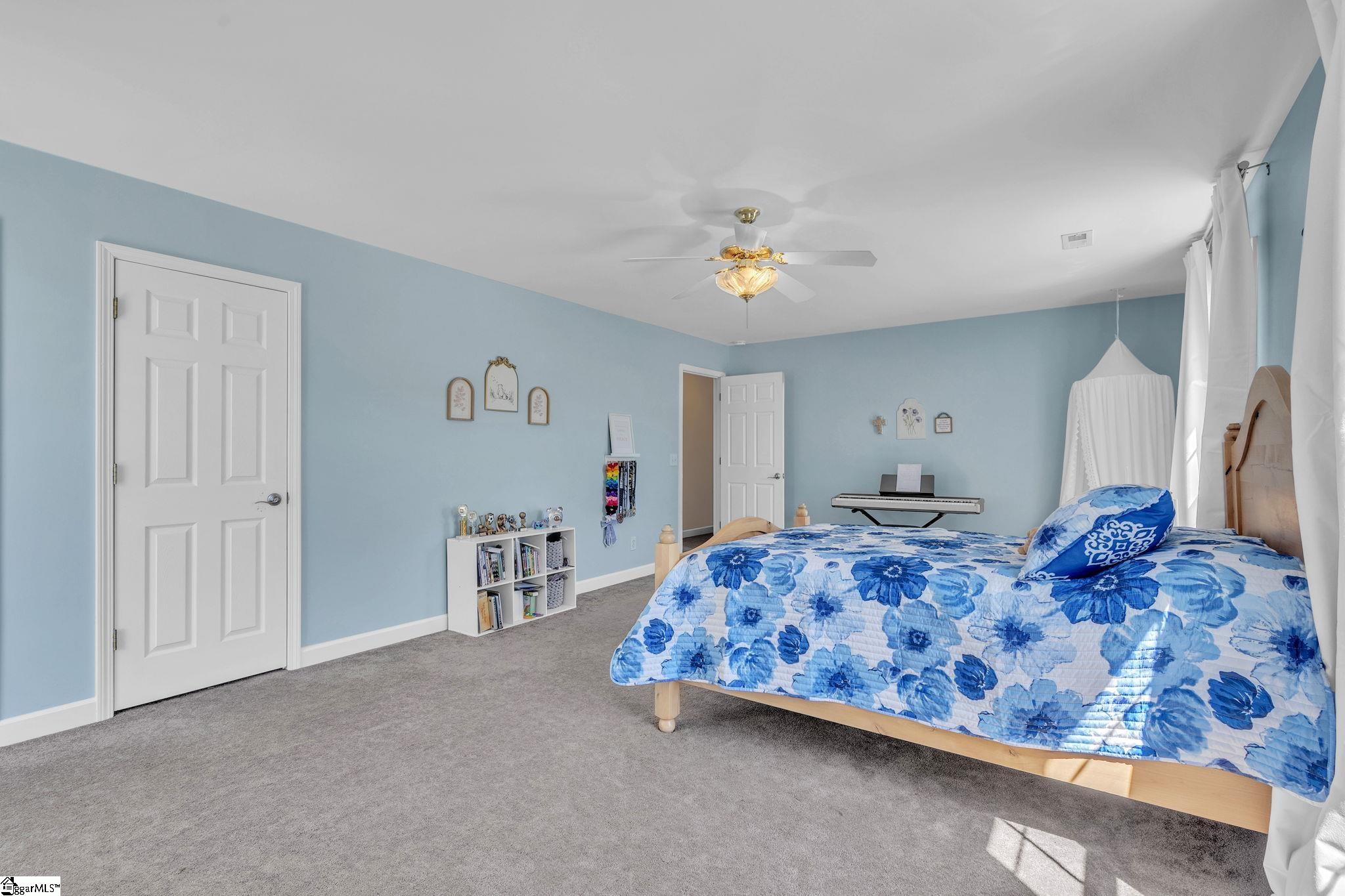 108 Silver Ridge Court Property Photo 17