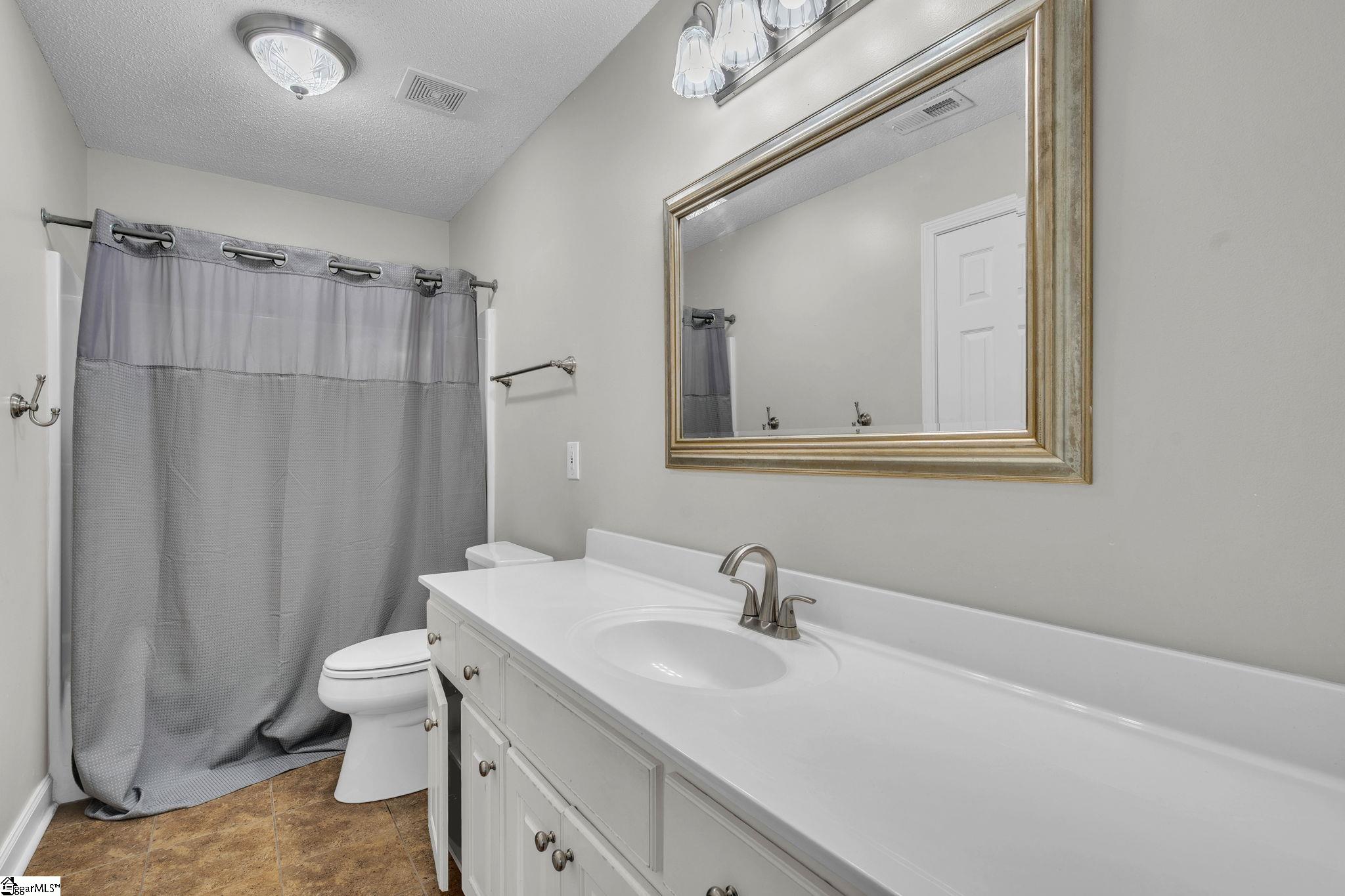 108 Silver Ridge Court Property Photo 24