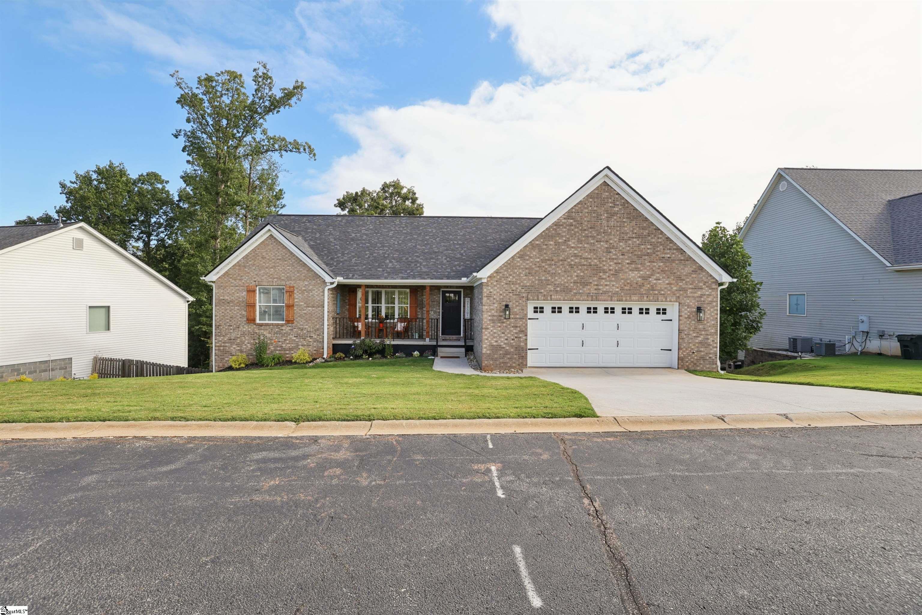 731 Waterbrook Lane Property Photo 1