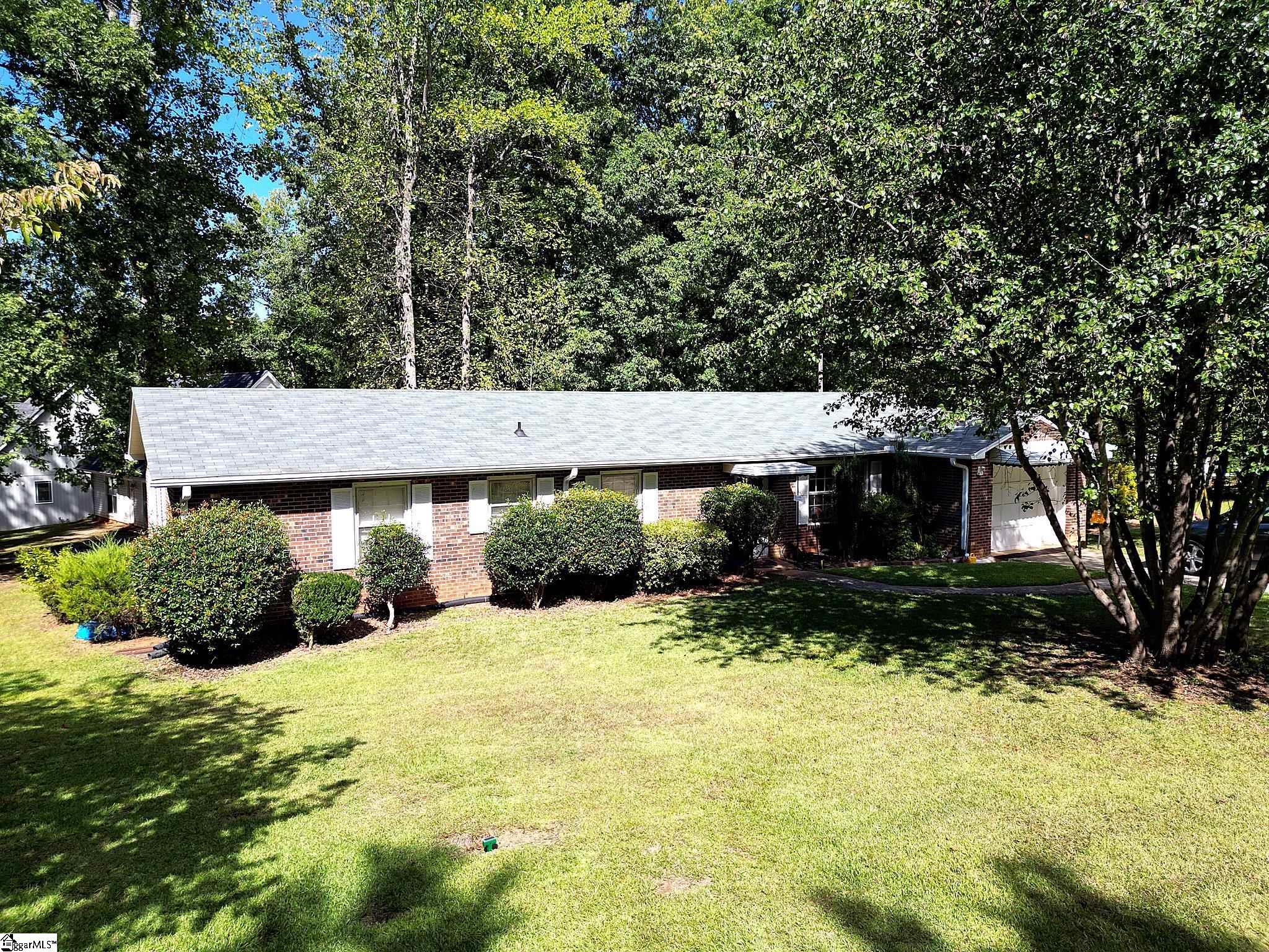 300 Colony Road Property Photo 2