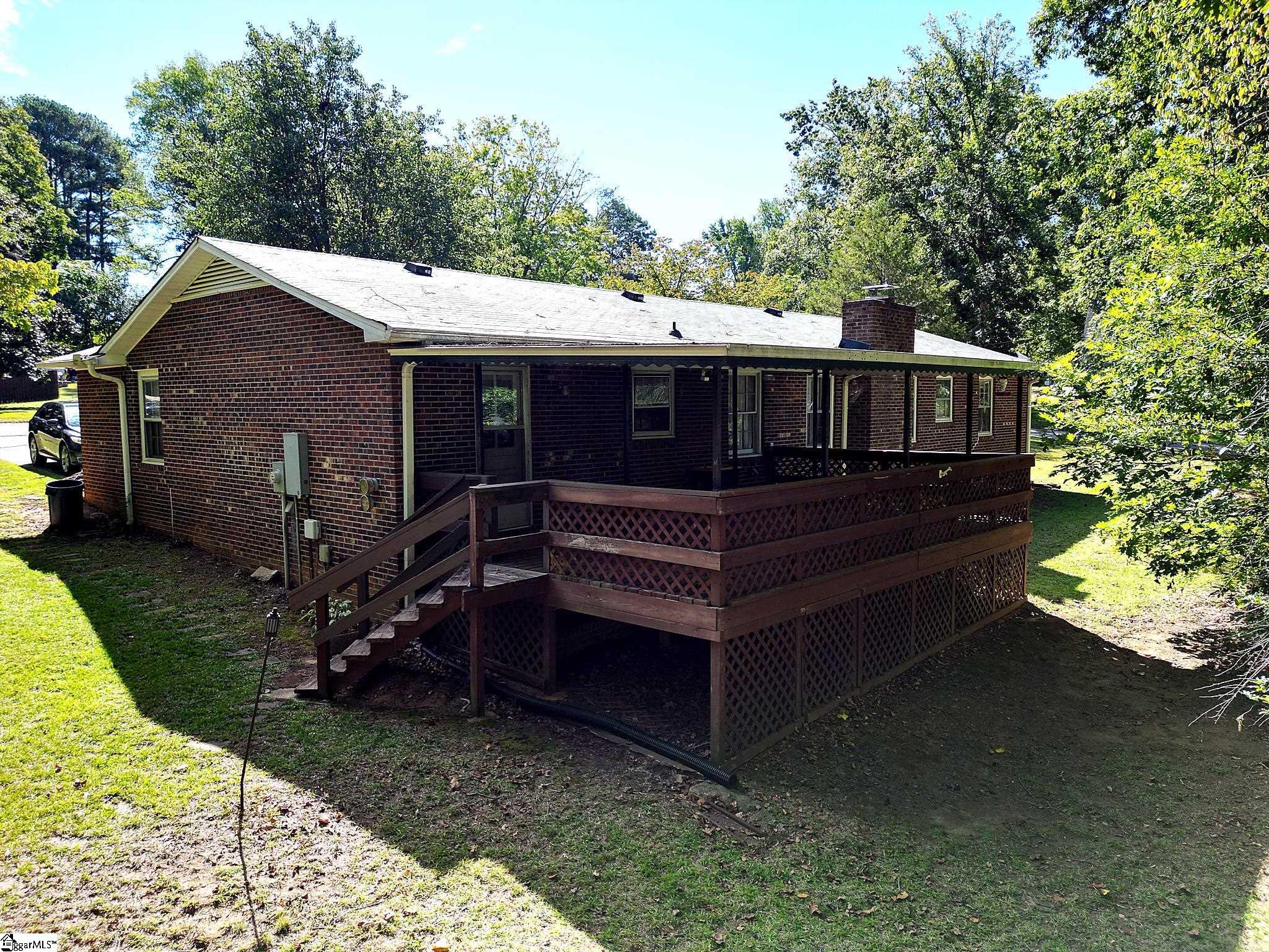 300 Colony Road Property Photo 11