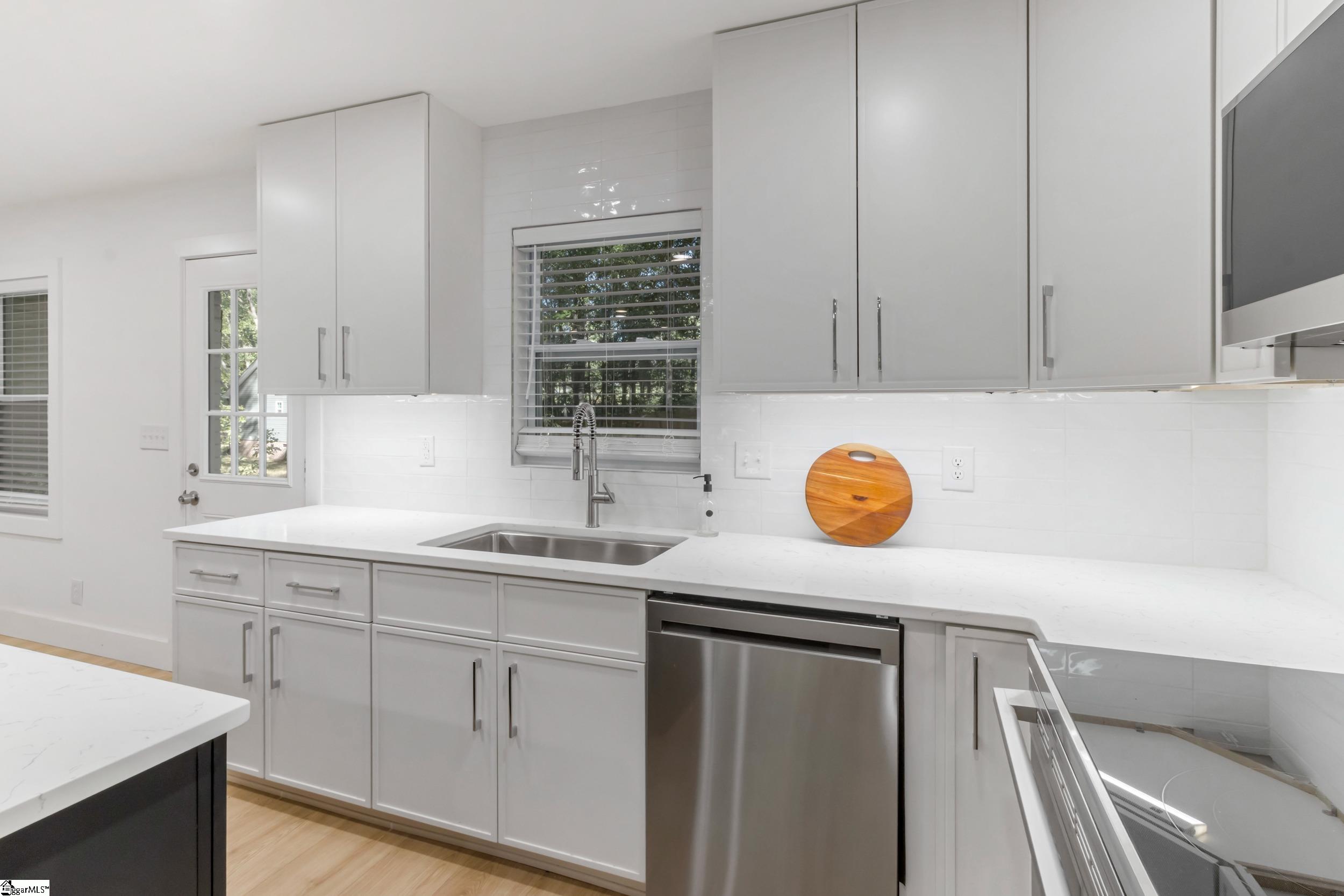 2020 Berrywood Lane Property Photo 12