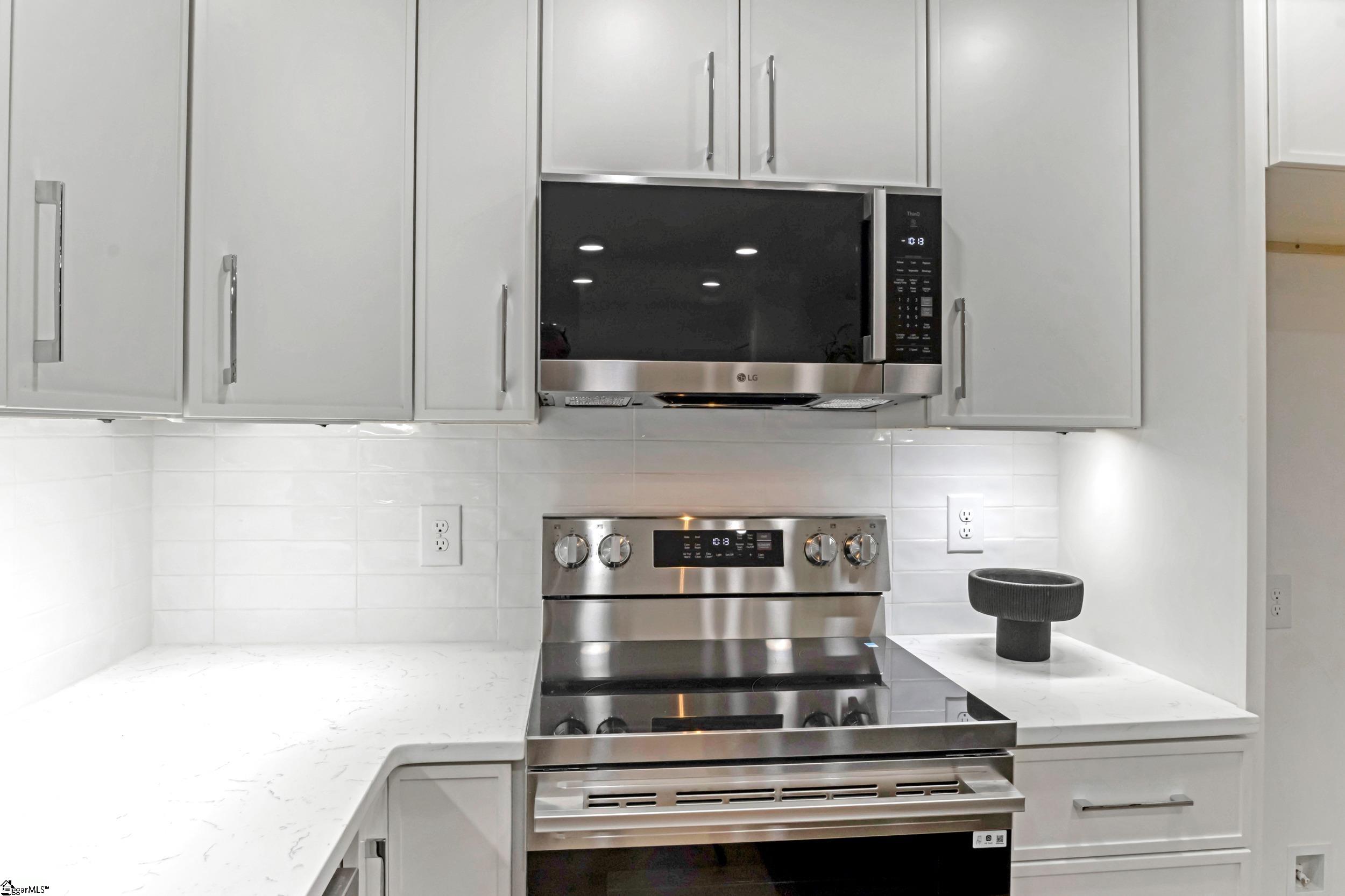 2020 Berrywood Lane Property Photo 13