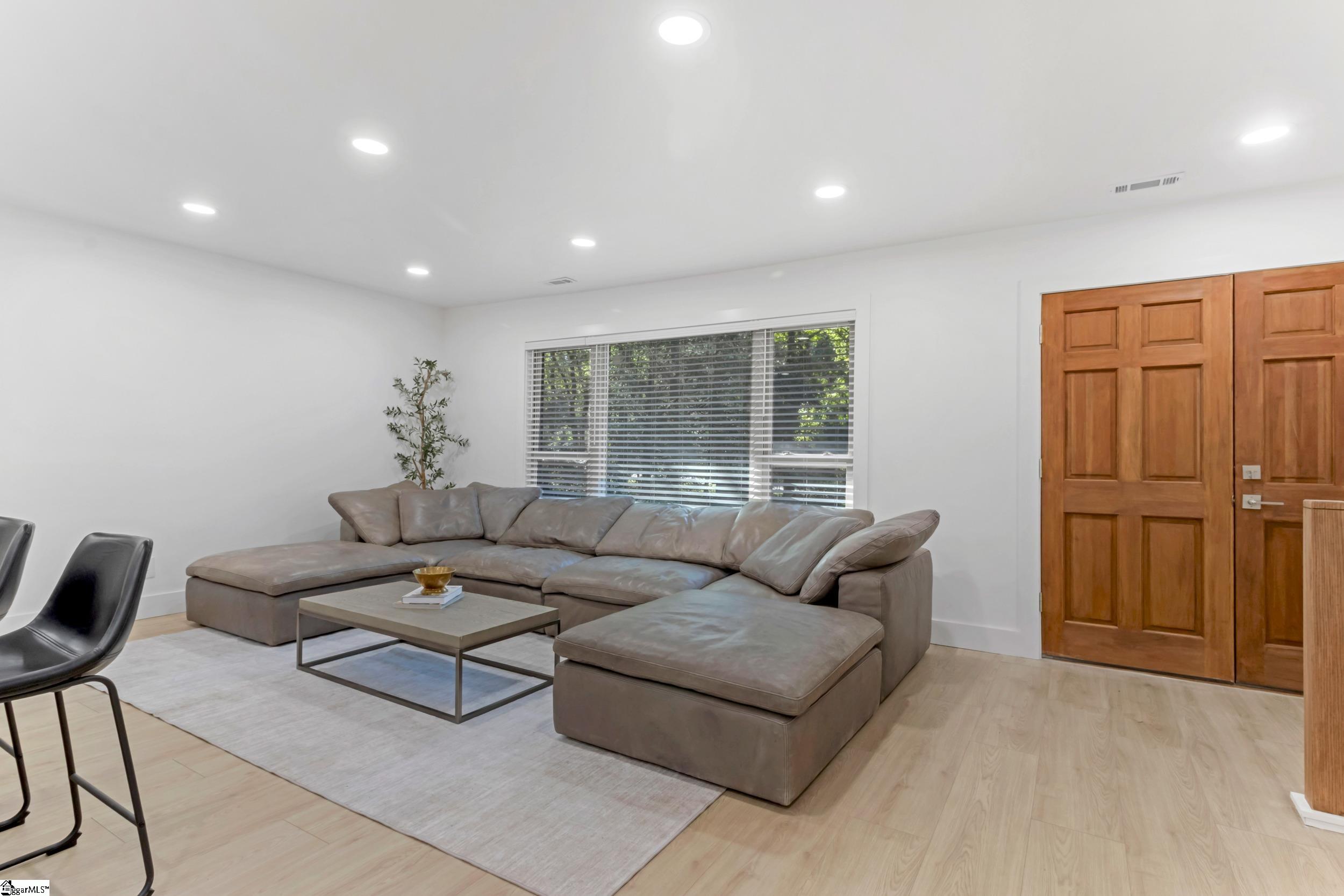 2020 Berrywood Lane Property Photo 17