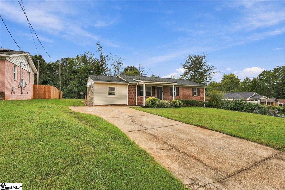 9 Alpha Drive Property Photo 3