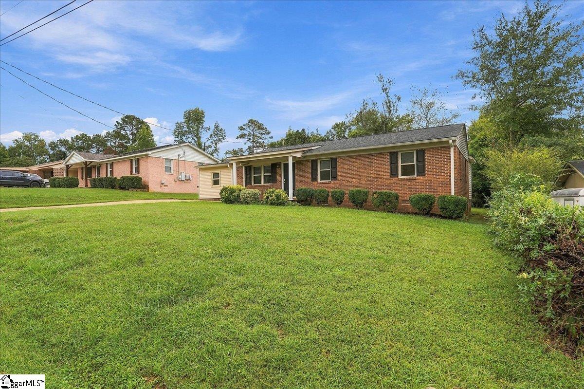 9 Alpha Drive Property Photo 4