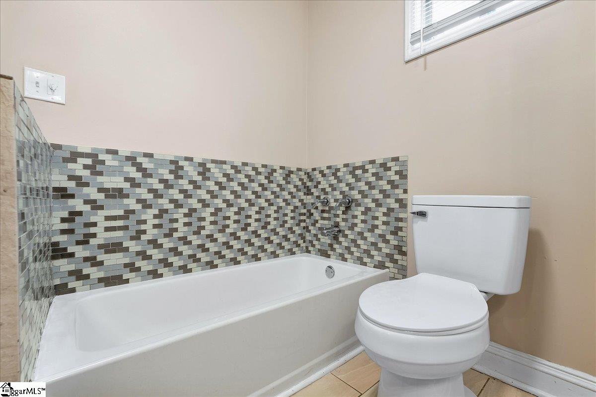 9 Alpha Drive Property Photo 16