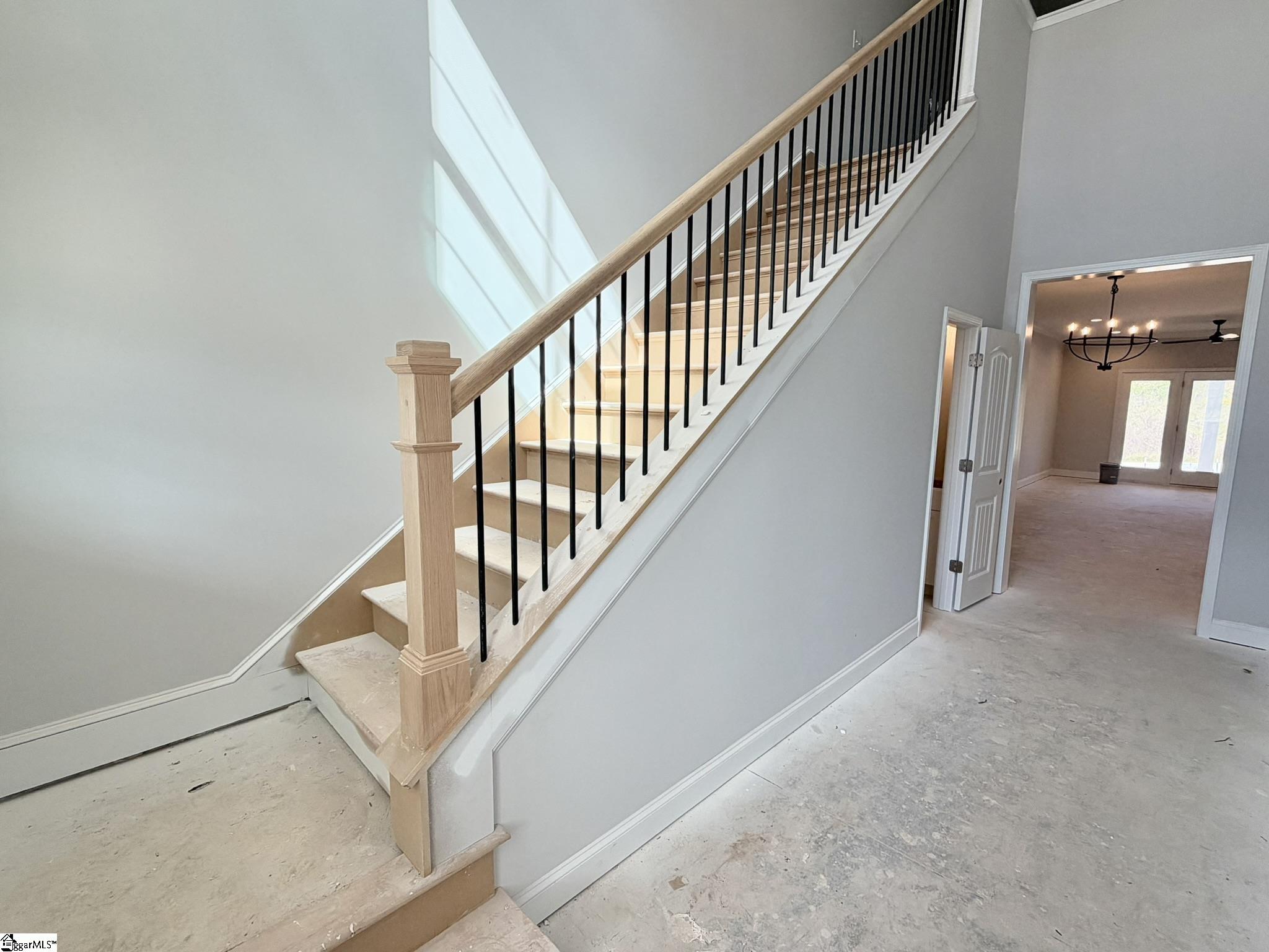 33 Hasbrook Lane Property Photo 3