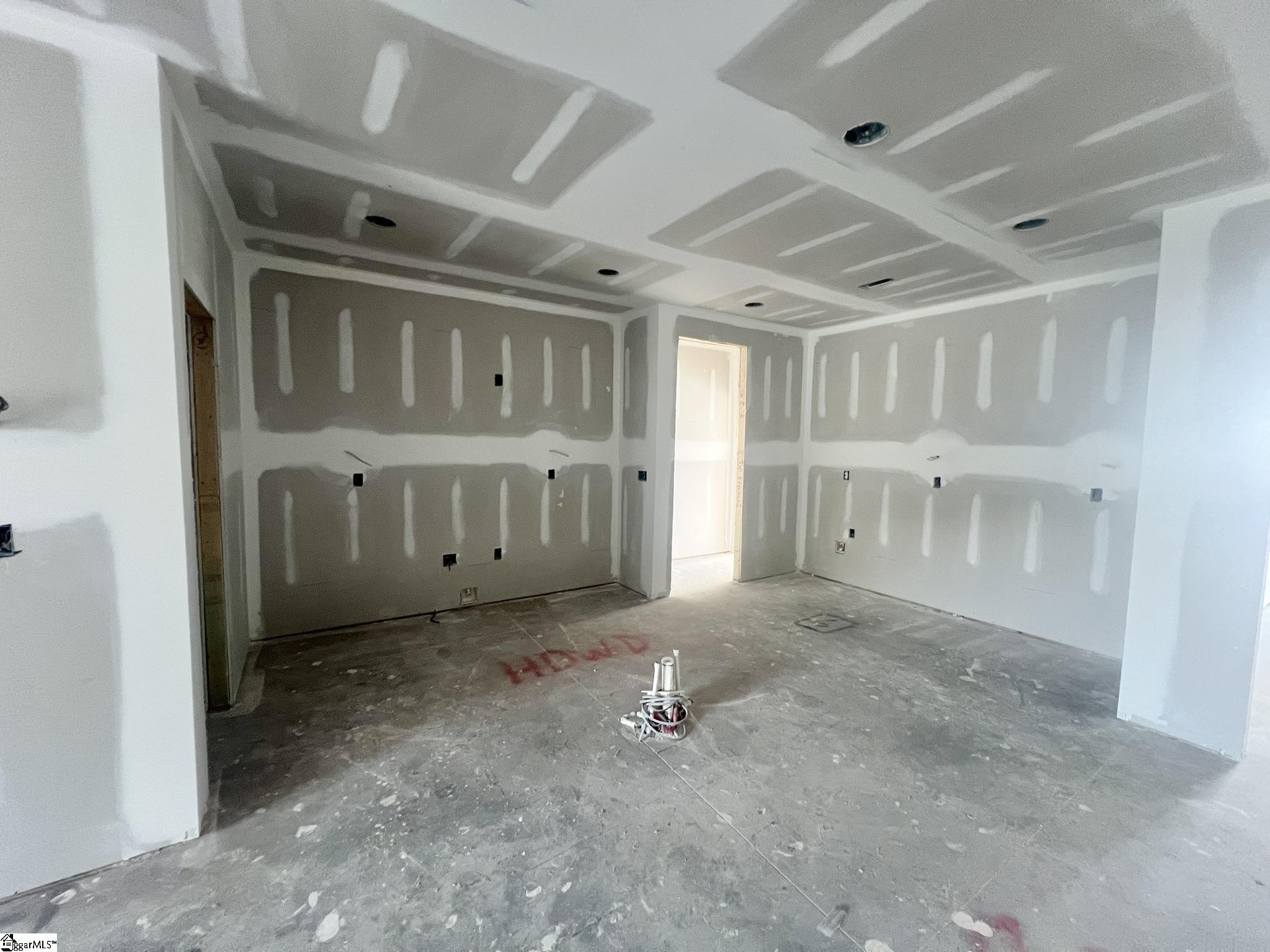 33 Hasbrook Lane Property Photo 5