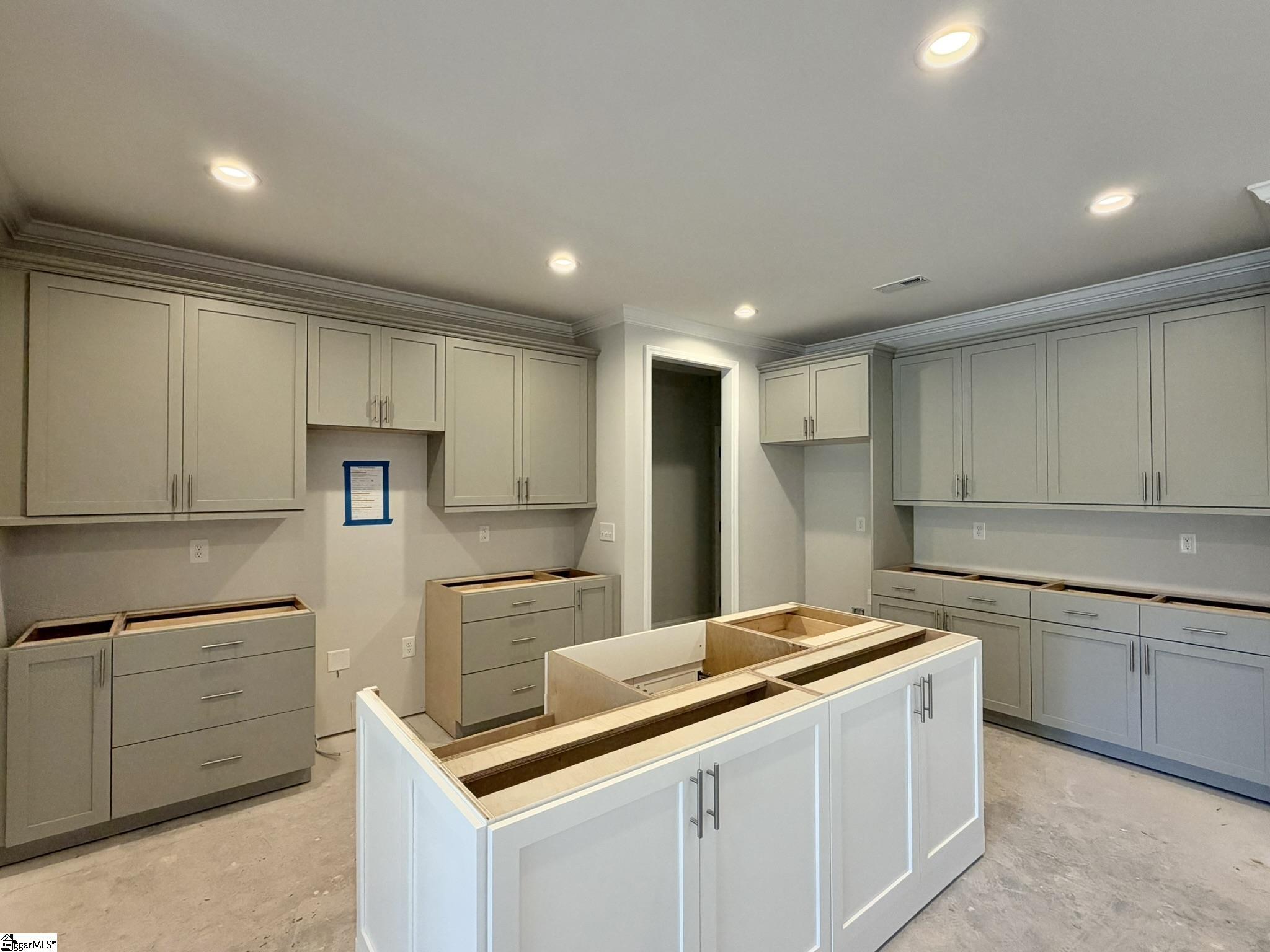 33 Hasbrook Lane Property Photo 5