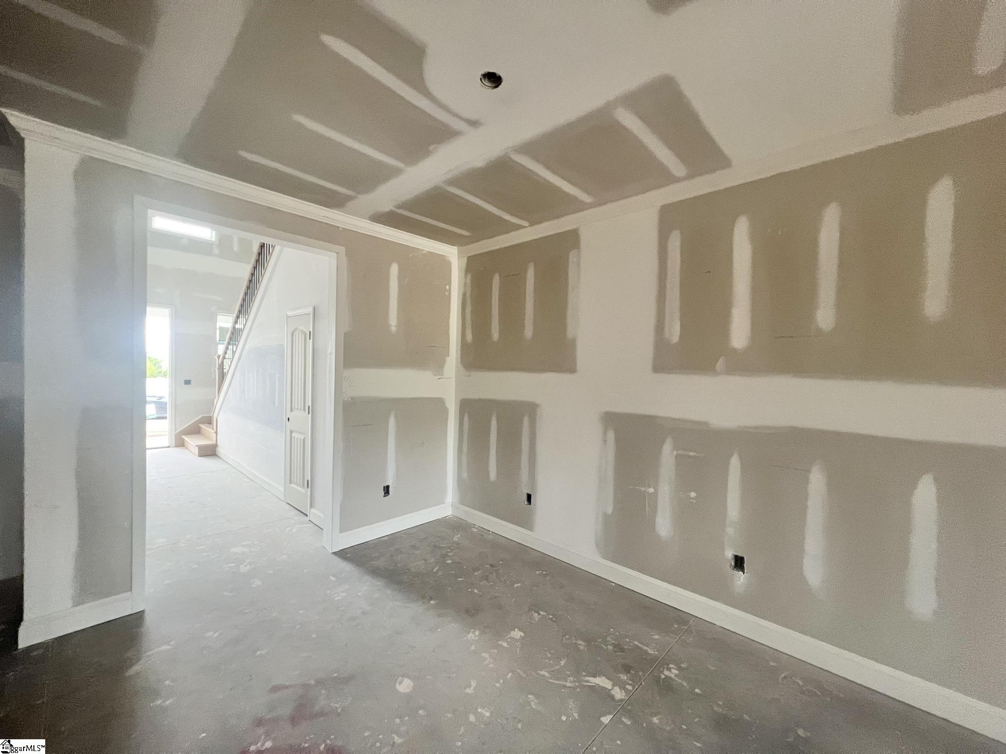 33 Hasbrook Lane Property Photo 12