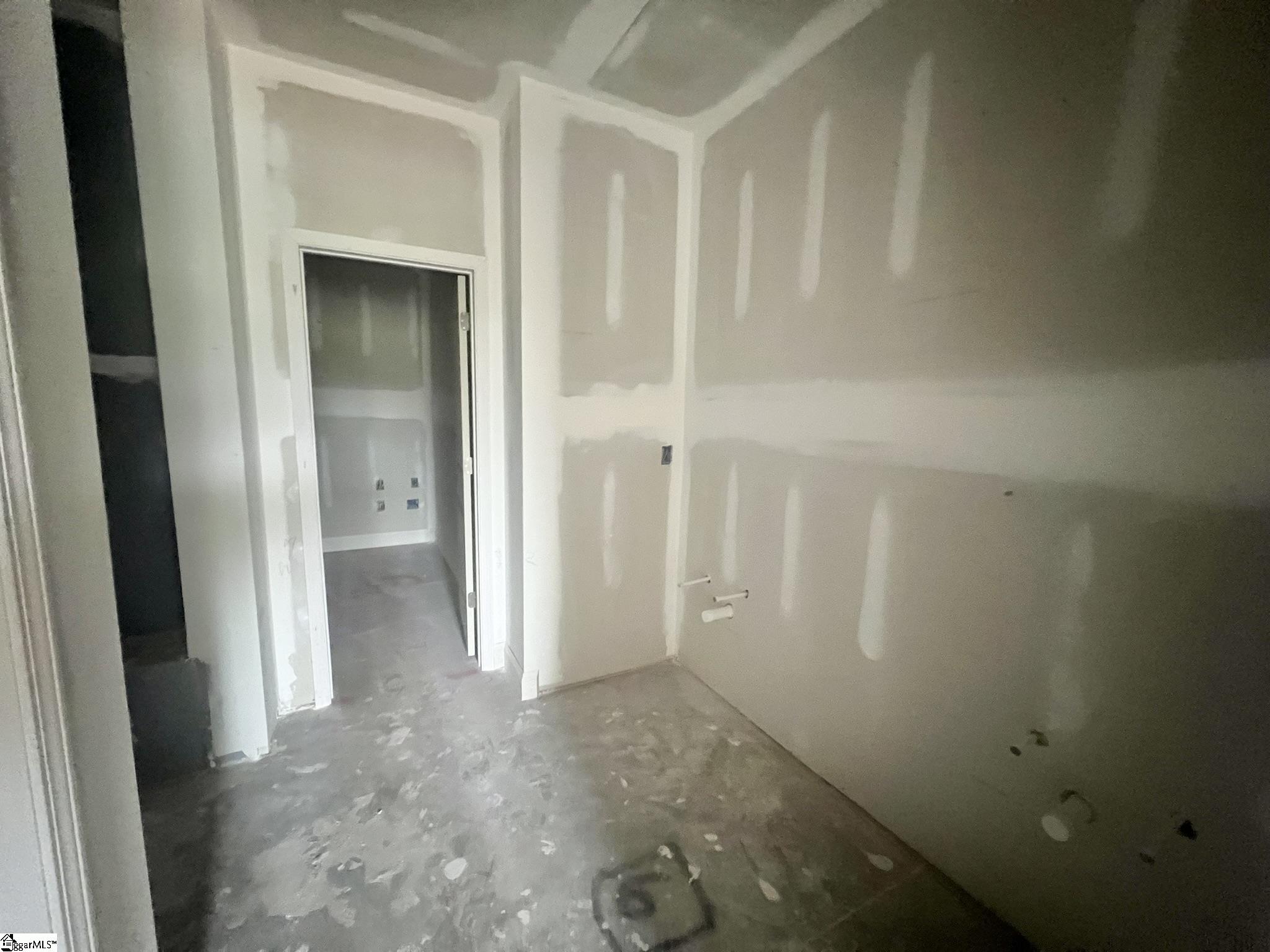 33 Hasbrook Lane Property Photo 13