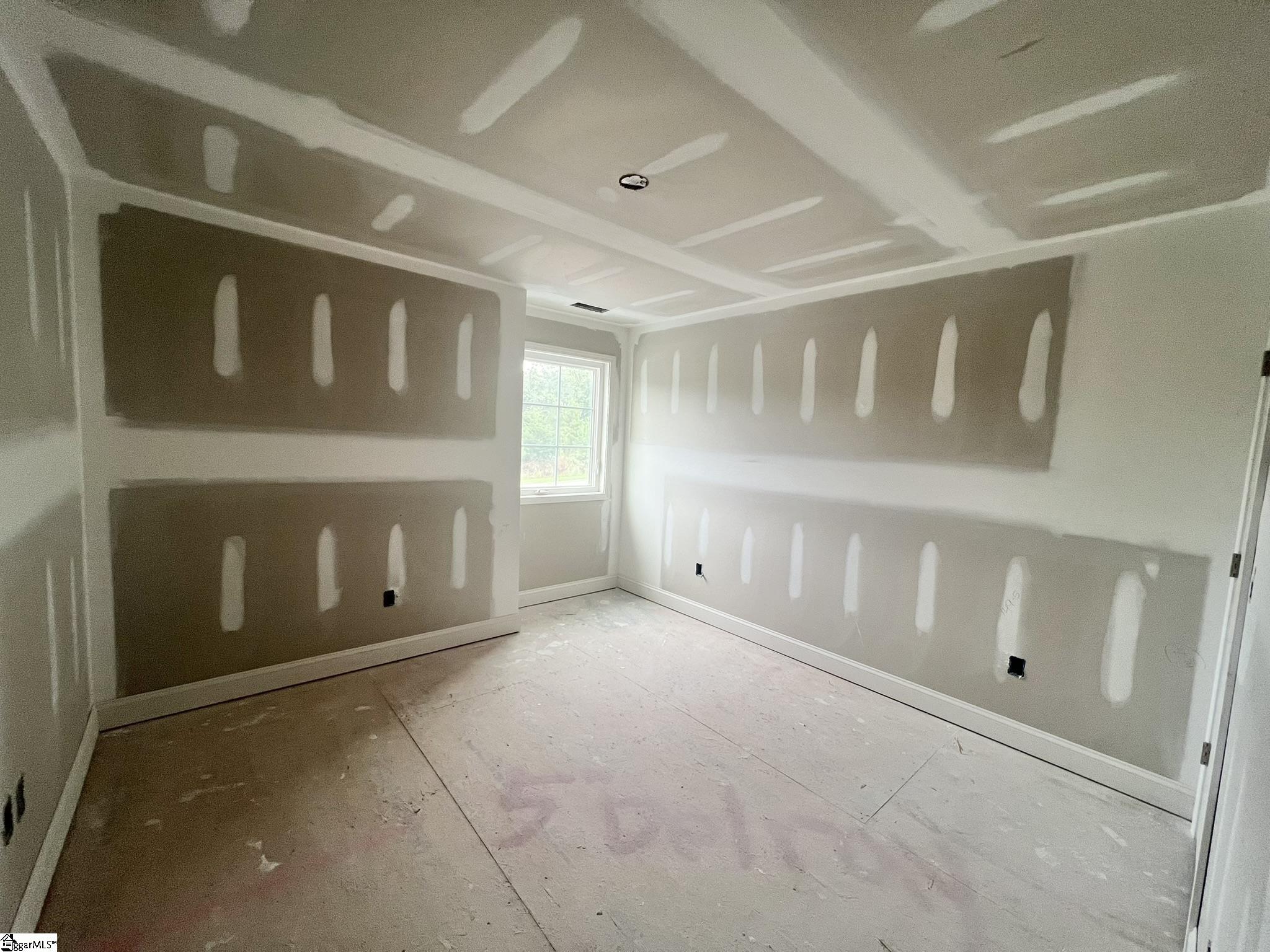 33 Hasbrook Lane Property Photo 21
