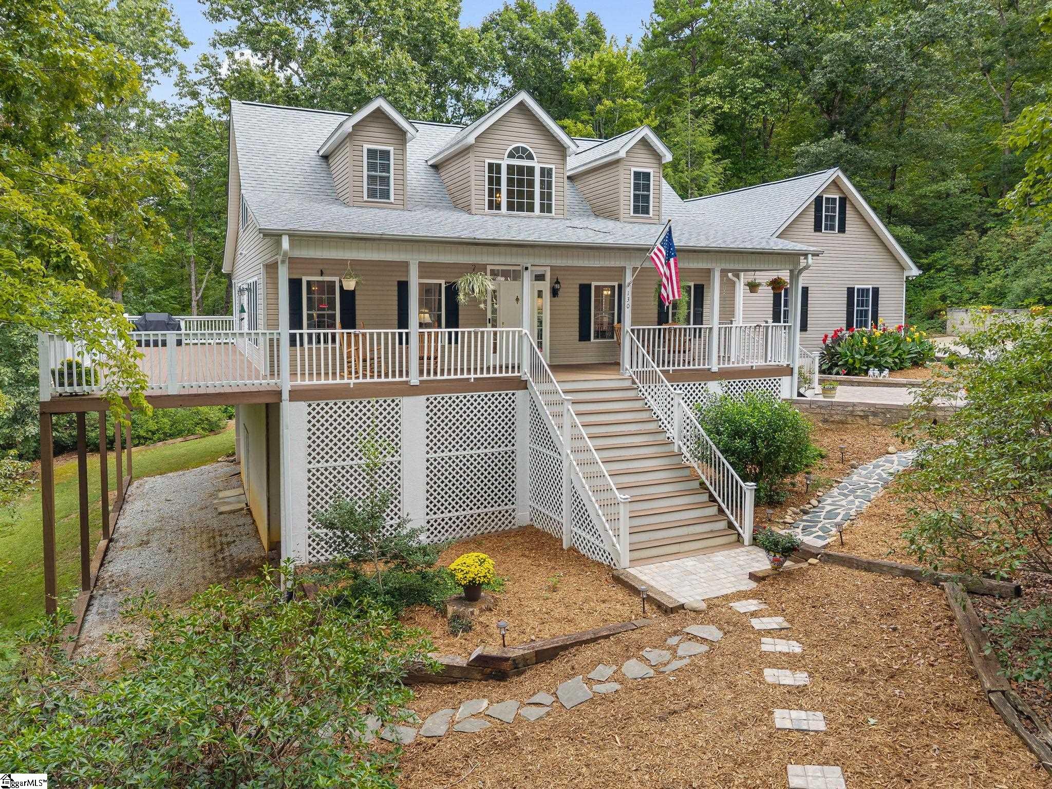 130 Dorothy Lane Property Photo 1