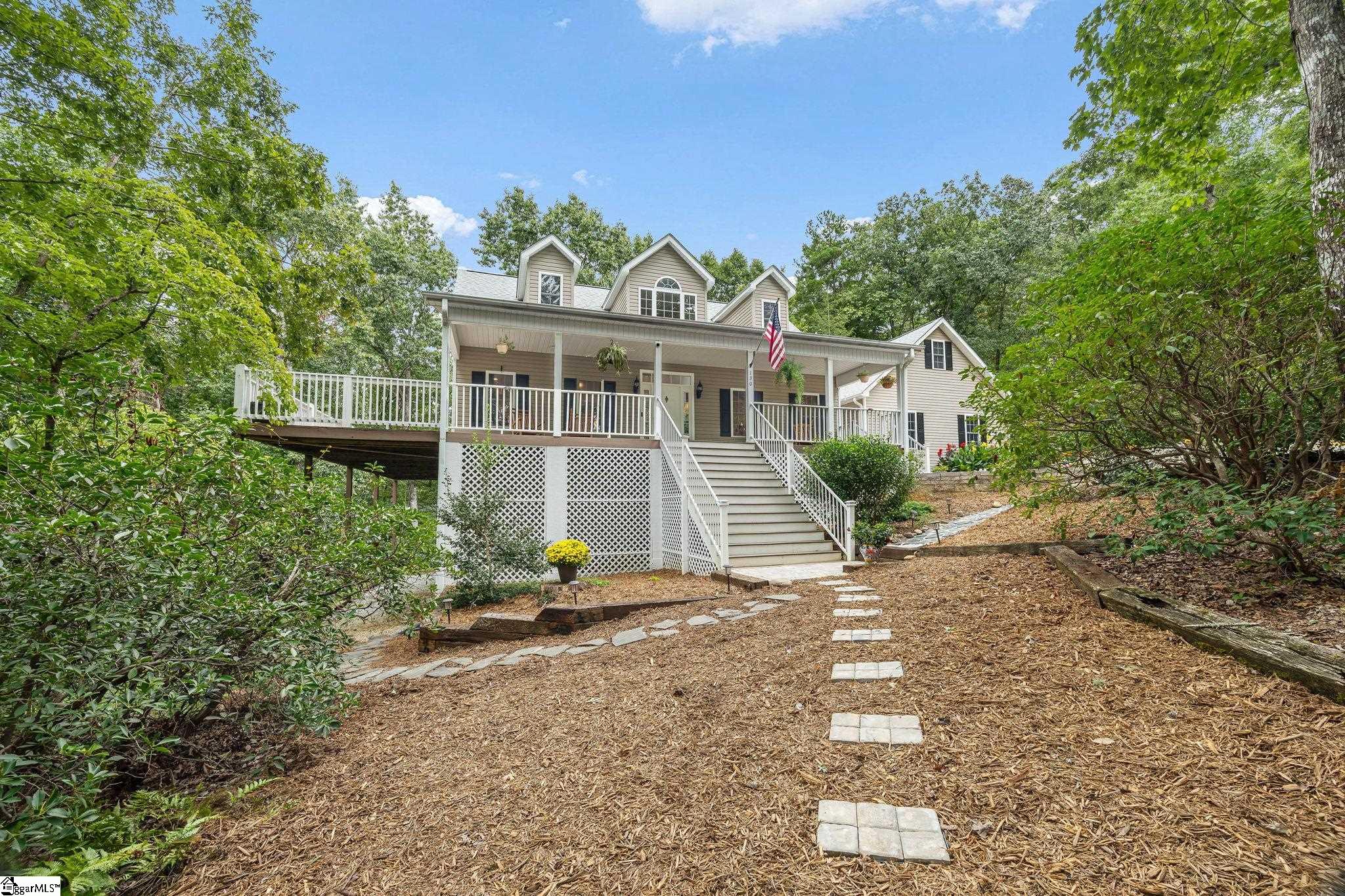 130 Dorothy Lane Property Photo 2