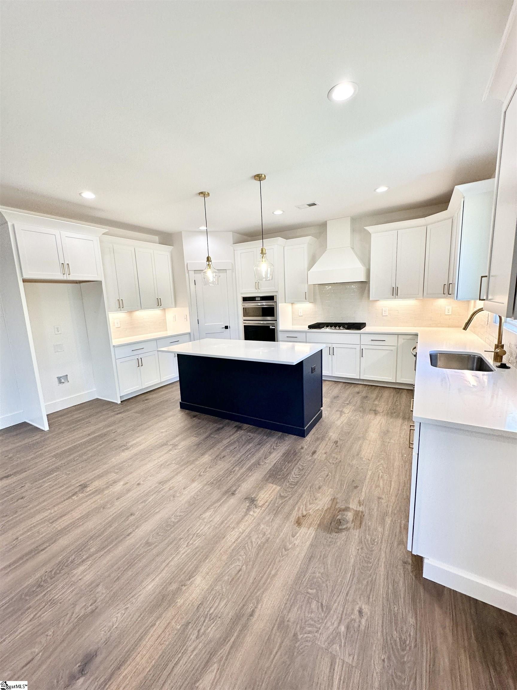 329 Stagmore Court Property Photo 4