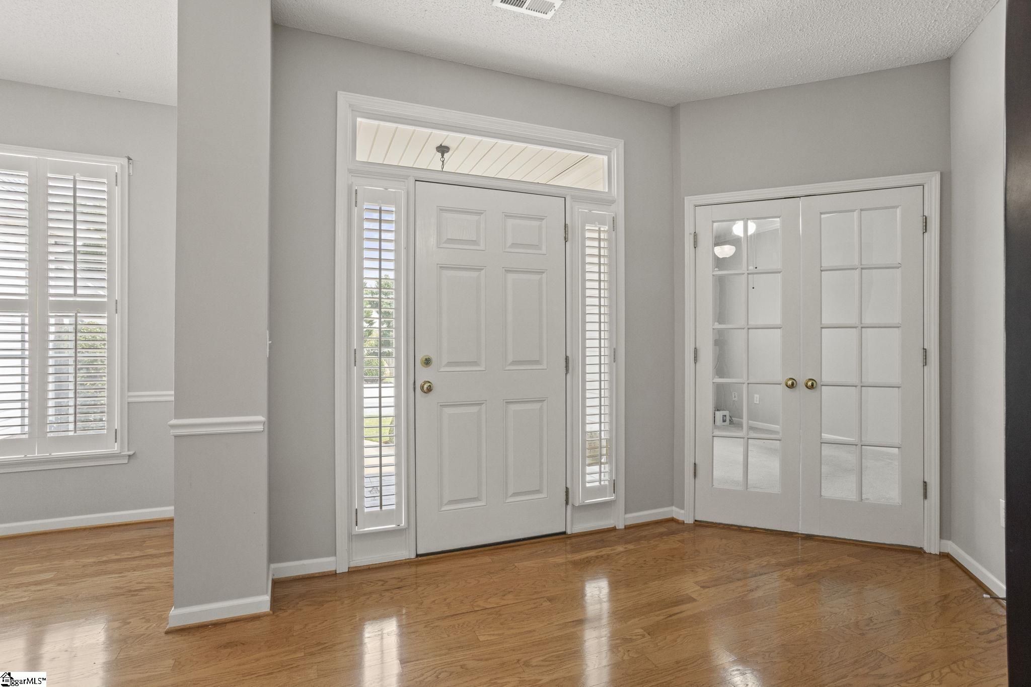 2 Lexington Place Way Property Photo 5