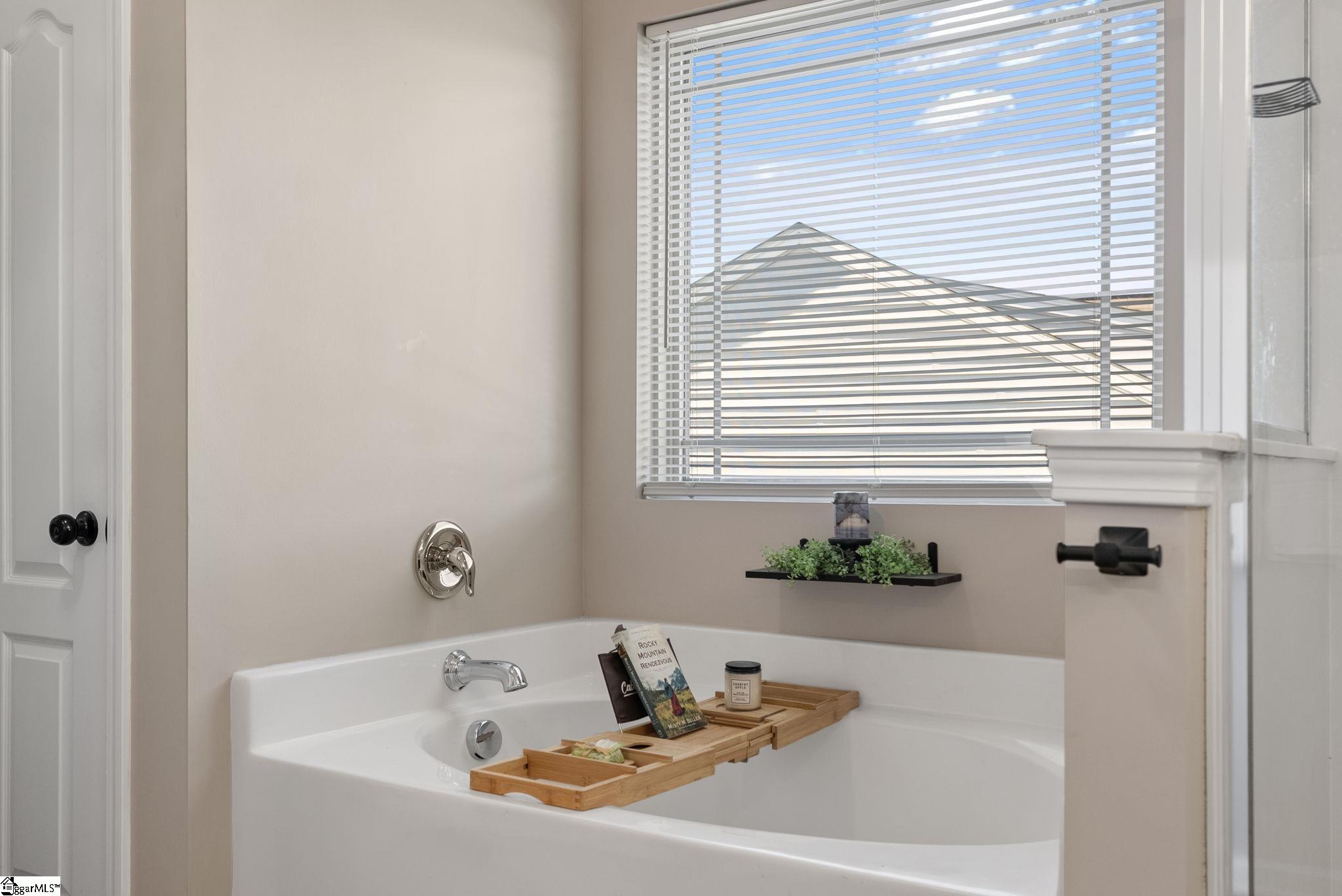124 Caledonia Drive Property Photo 42
