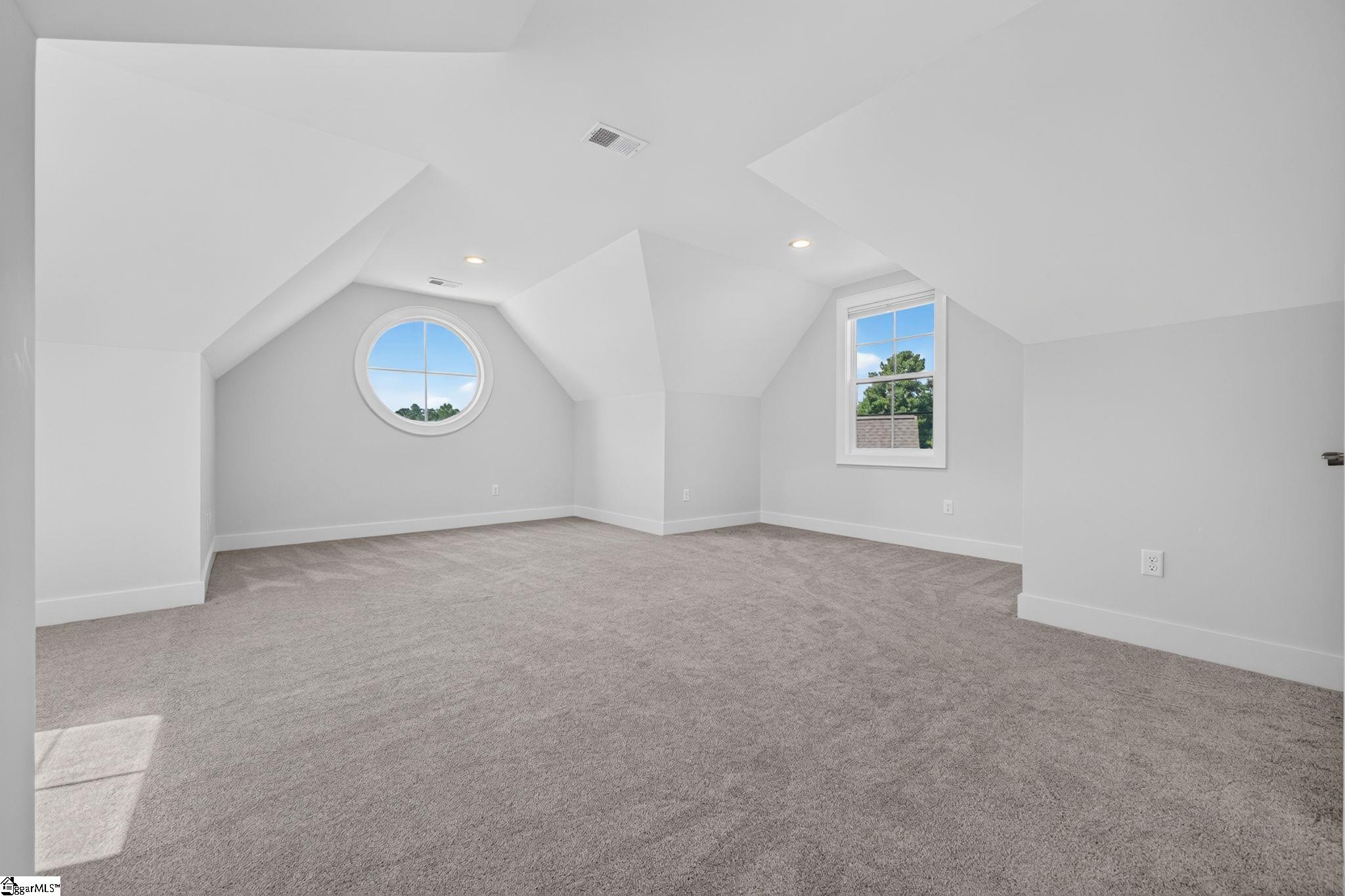 537 Coolwater Drive Property Photo 29