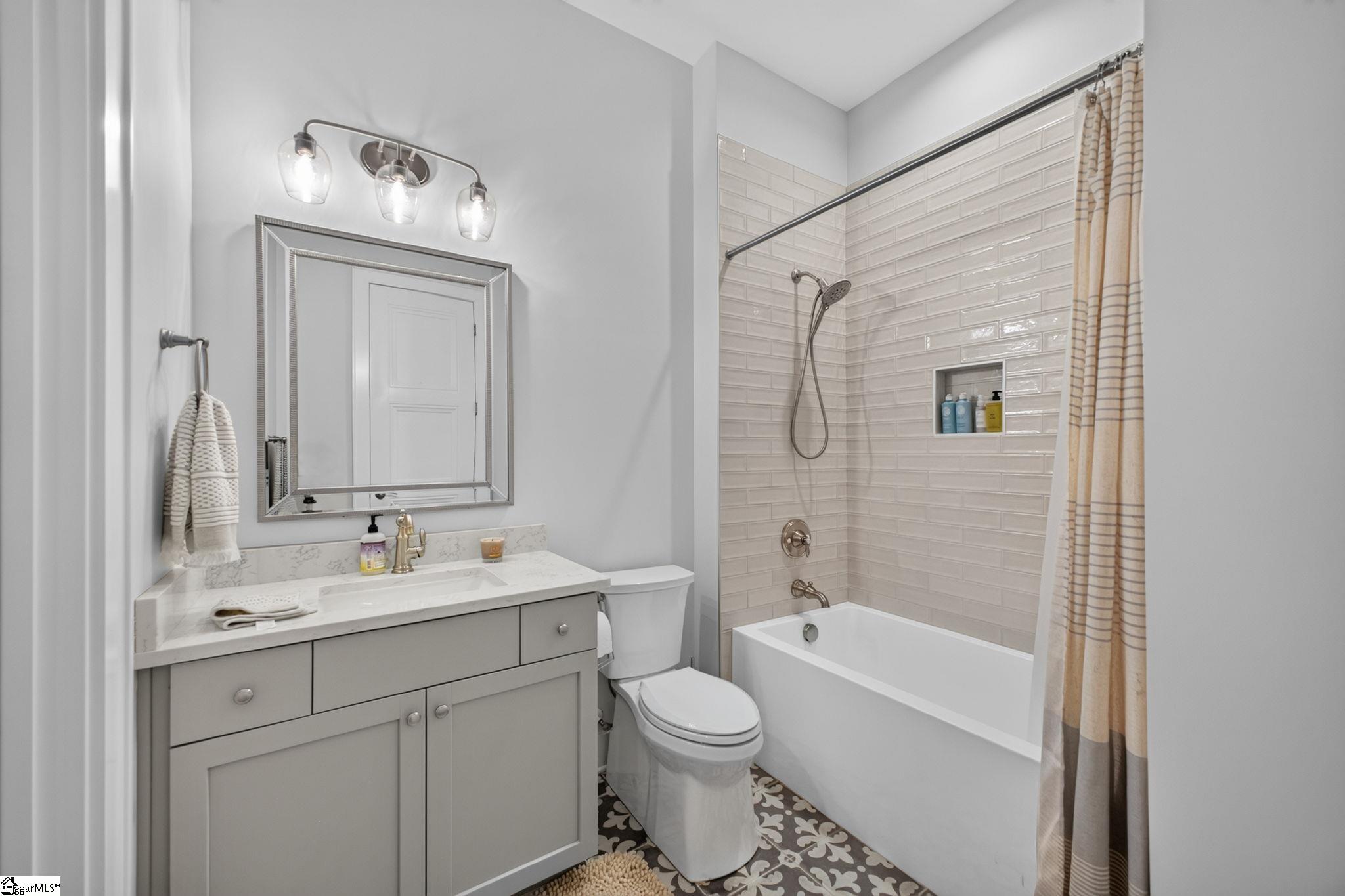 537 Coolwater Drive Property Photo 31
