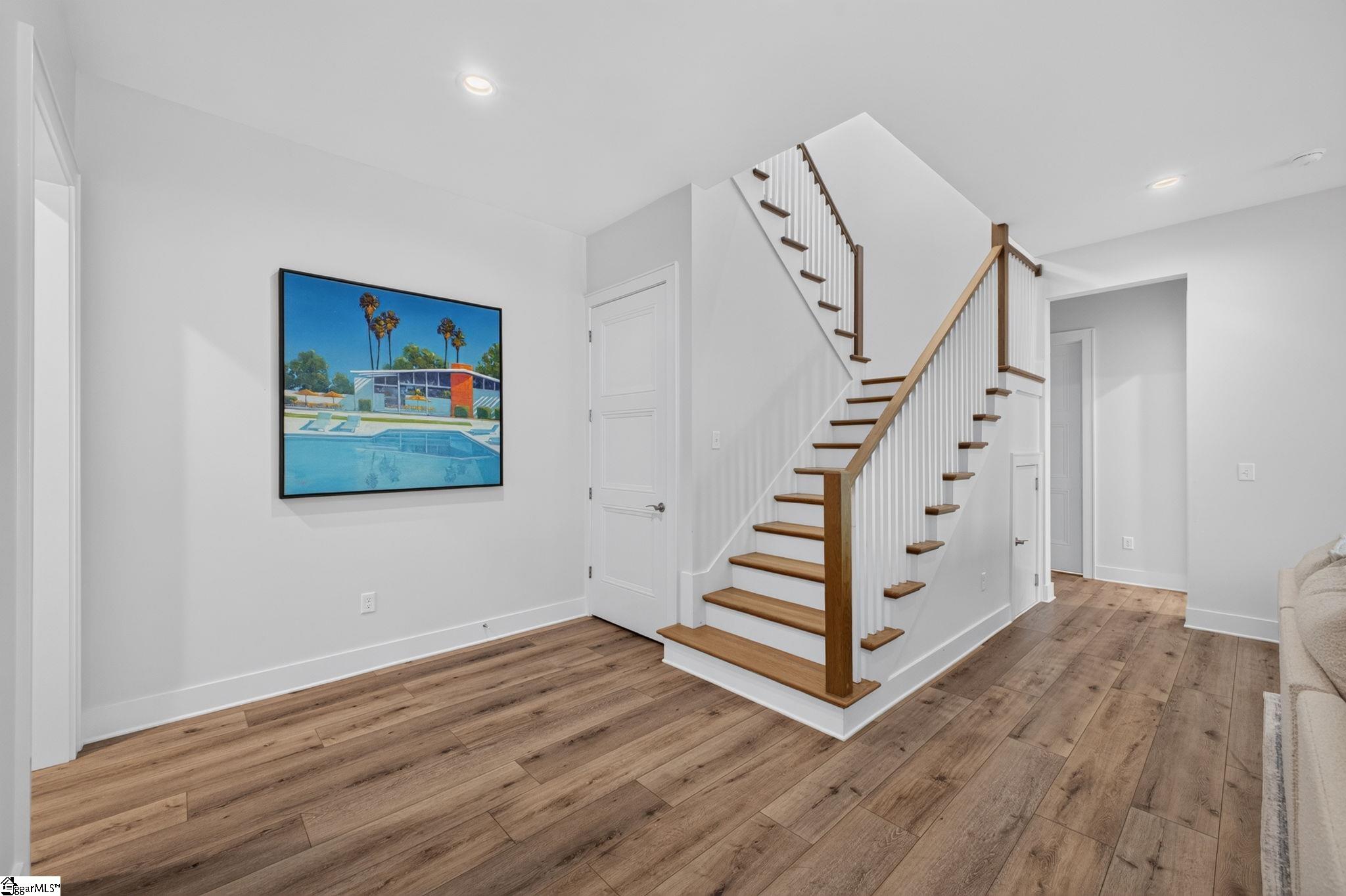 537 Coolwater Drive Property Photo 32