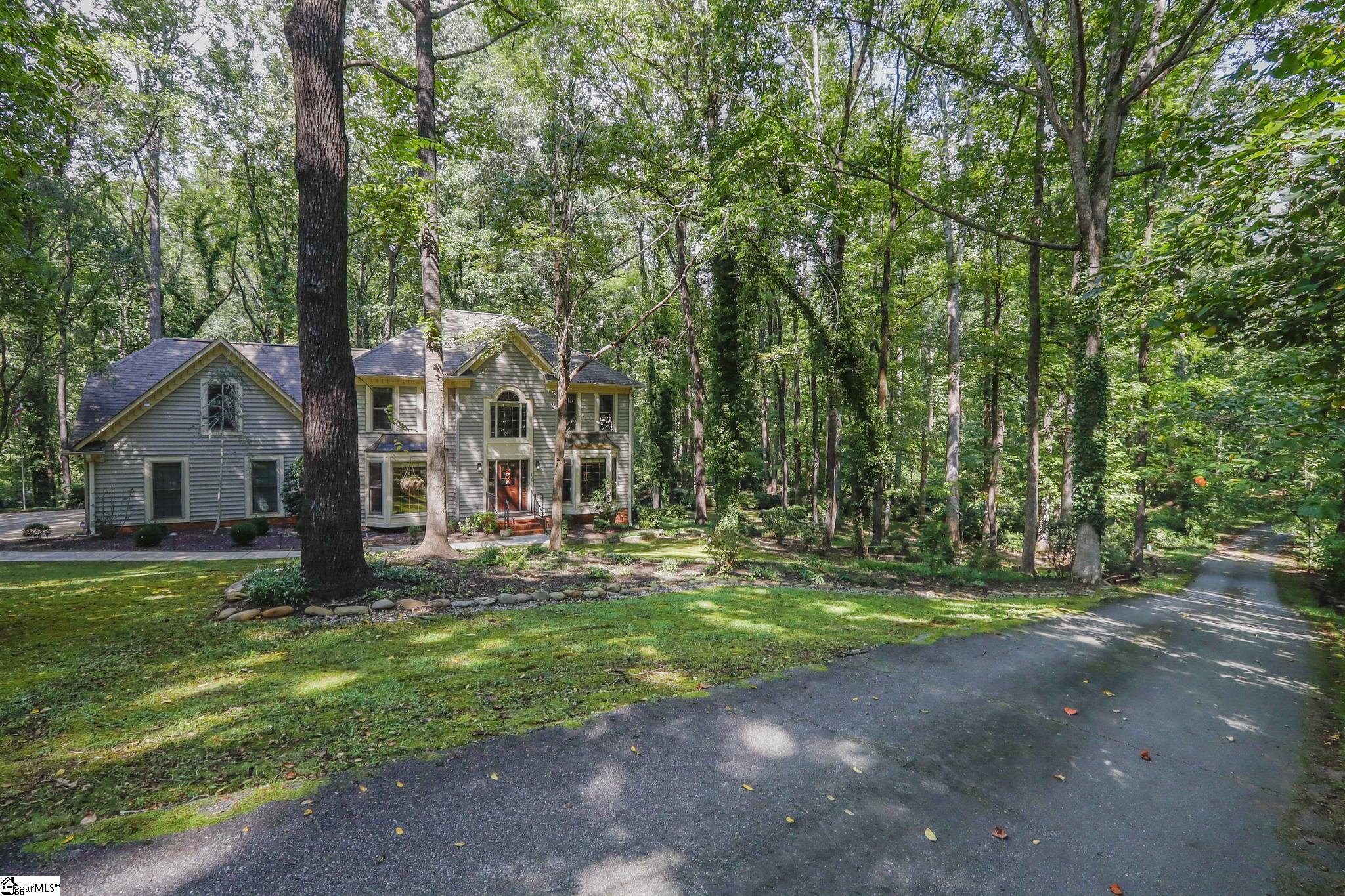 105 Old Forest Lane Property Photo 2