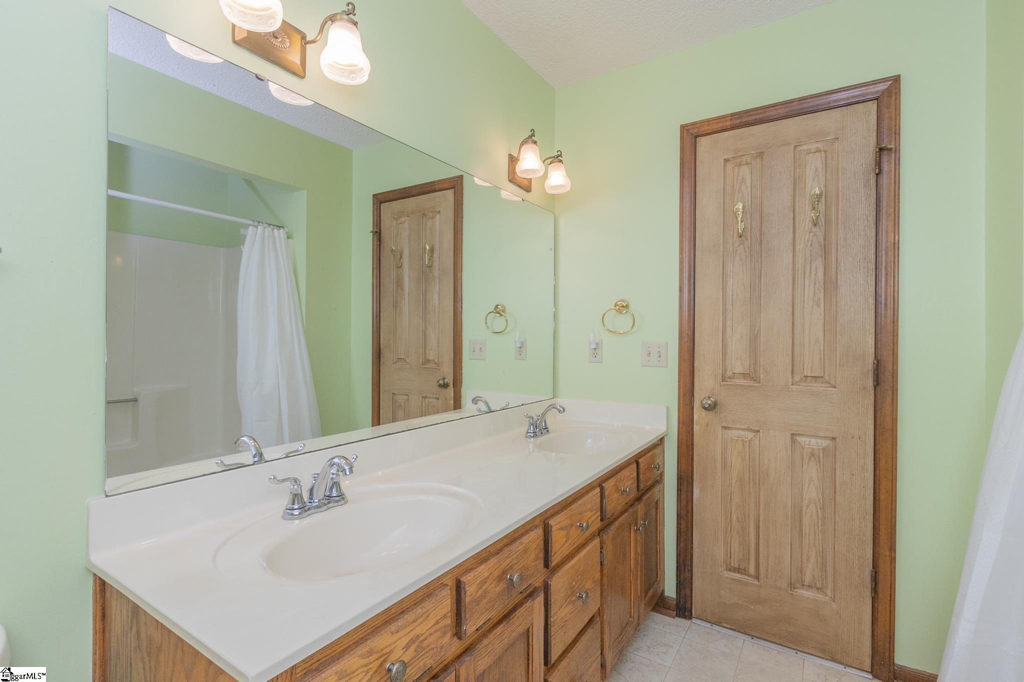 105 Old Forest Lane Property Photo 29
