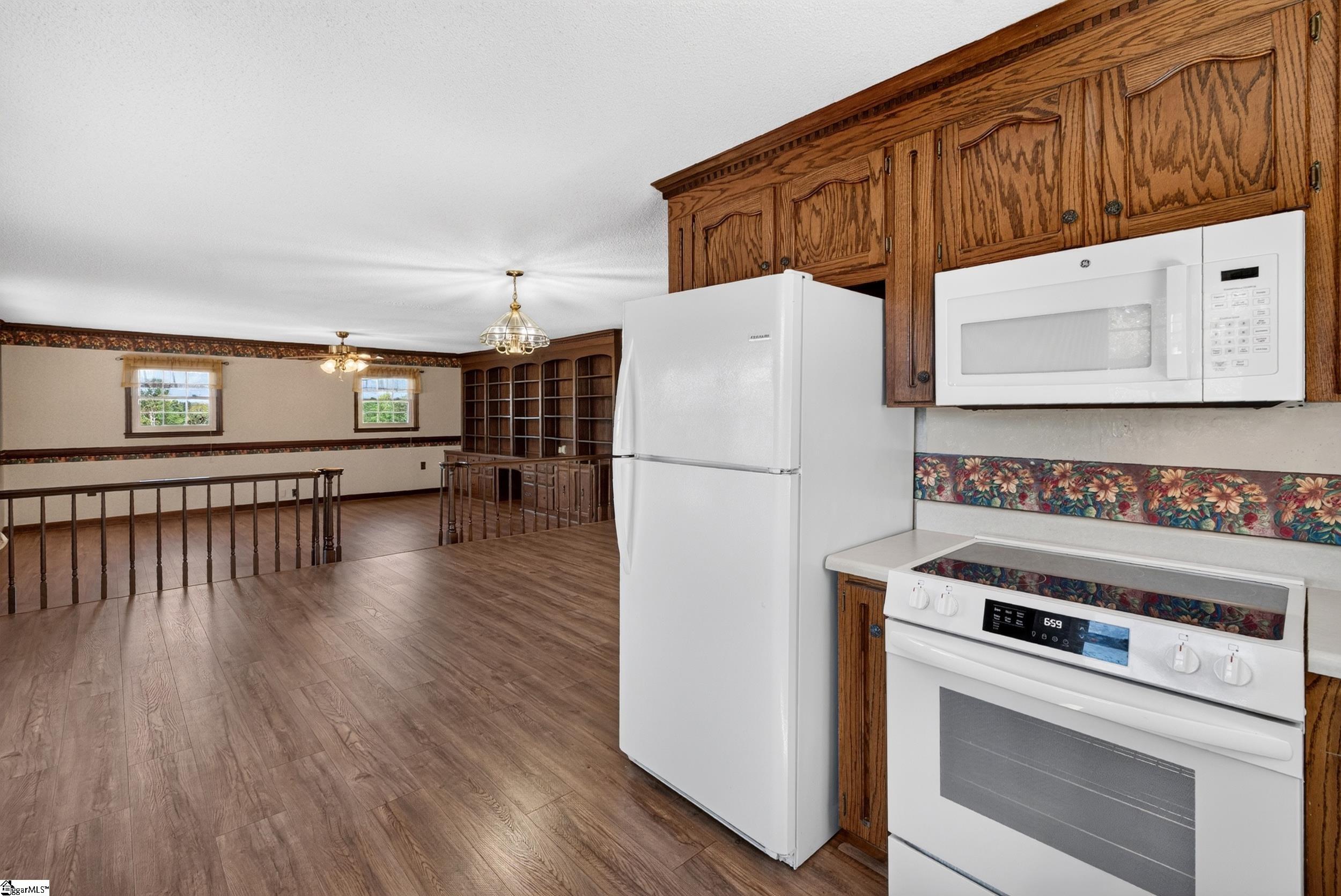 3858 N Highway 101 Property Photo 12