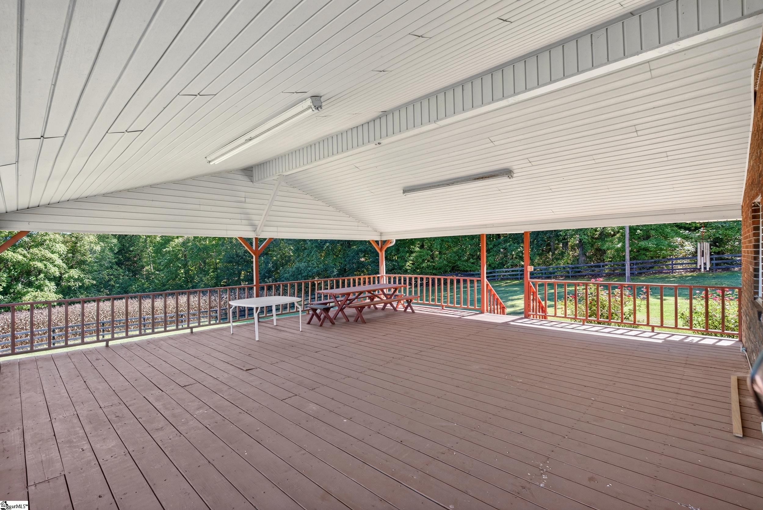 3858 N Highway 101 Property Photo 25