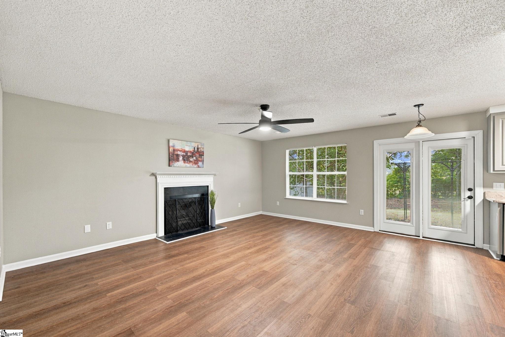 18 Reedy River Way Property Photo 3