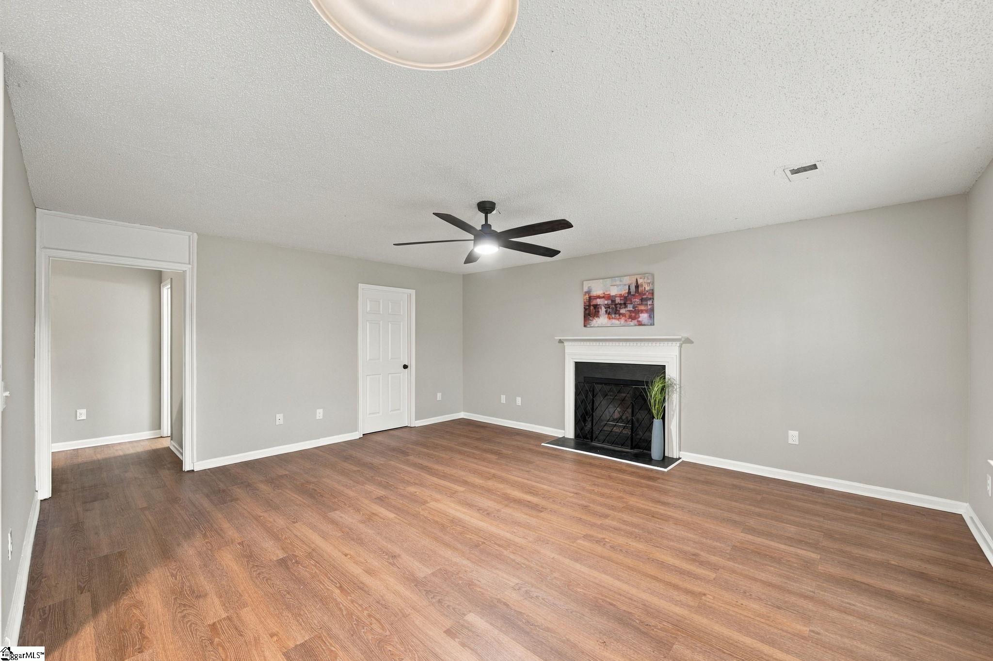 18 Reedy River Way Property Photo 4