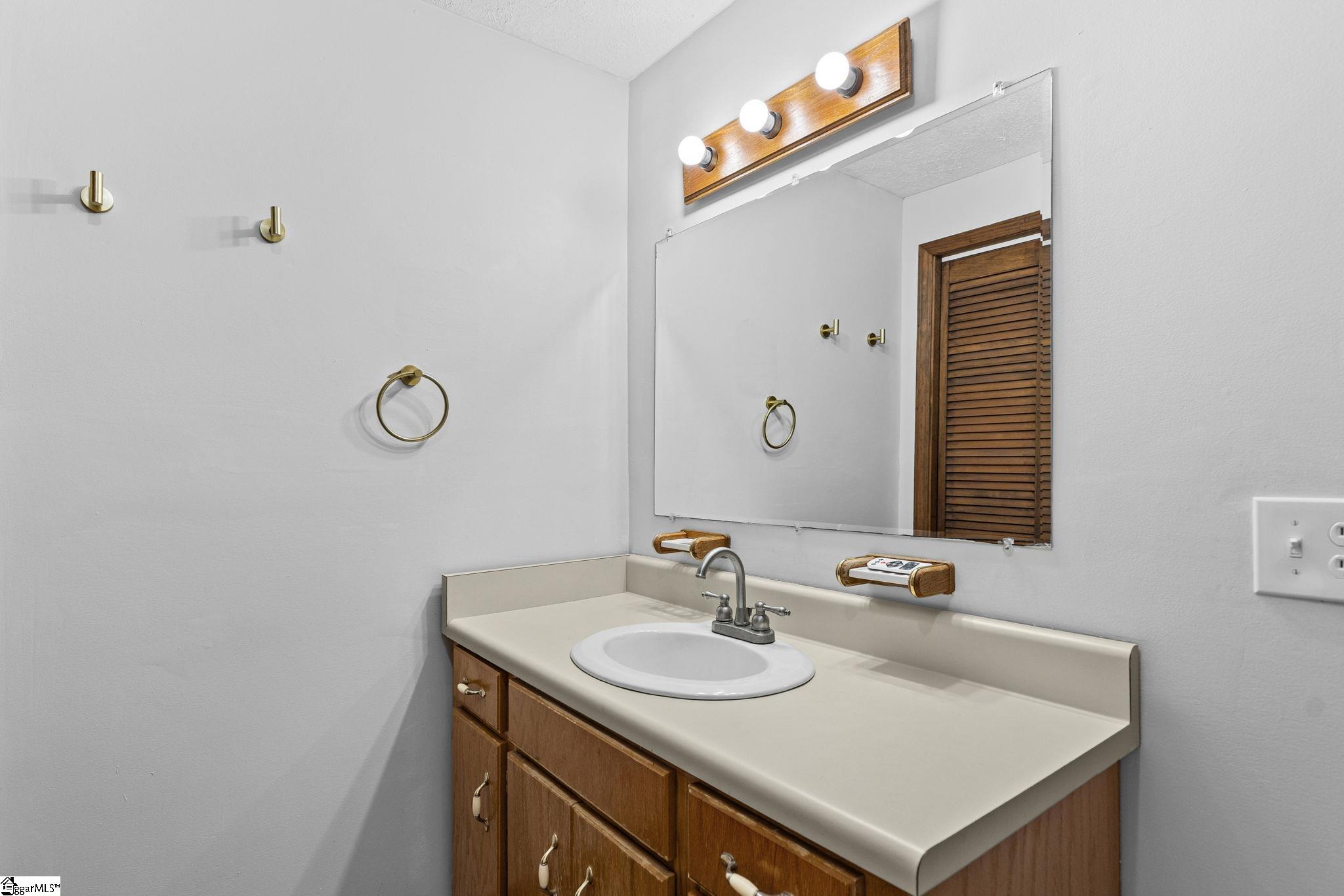 4 Fowler Street Property Photo 16